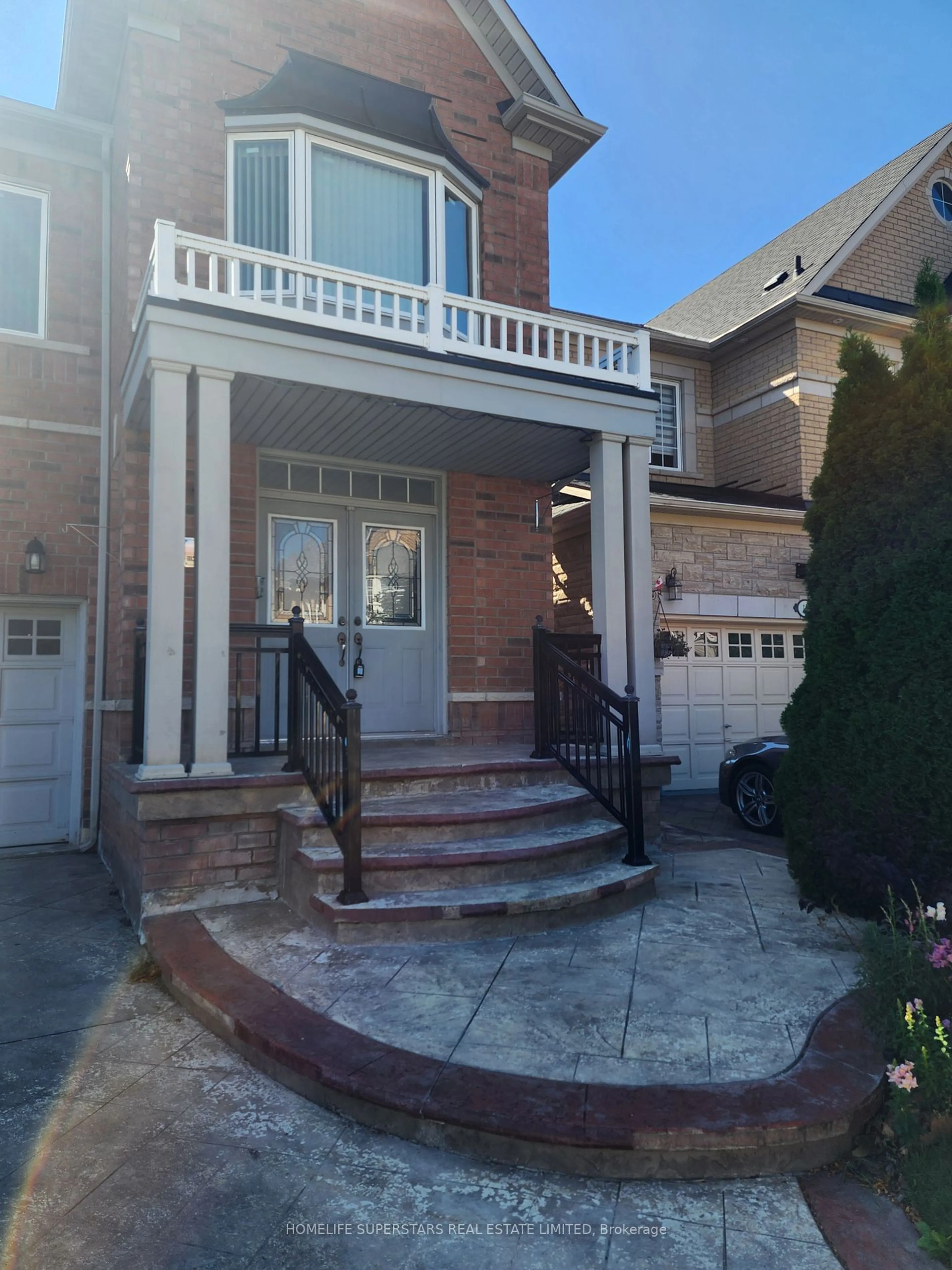 Home with brick exterior material, street for 14 Beckenham Rd, Brampton Ontario L6P 2L7