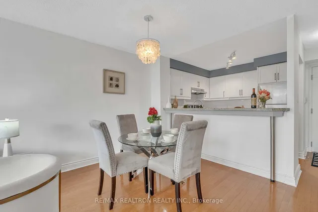 Additional property image - 2267 Lake Shore Blvd Unit 411