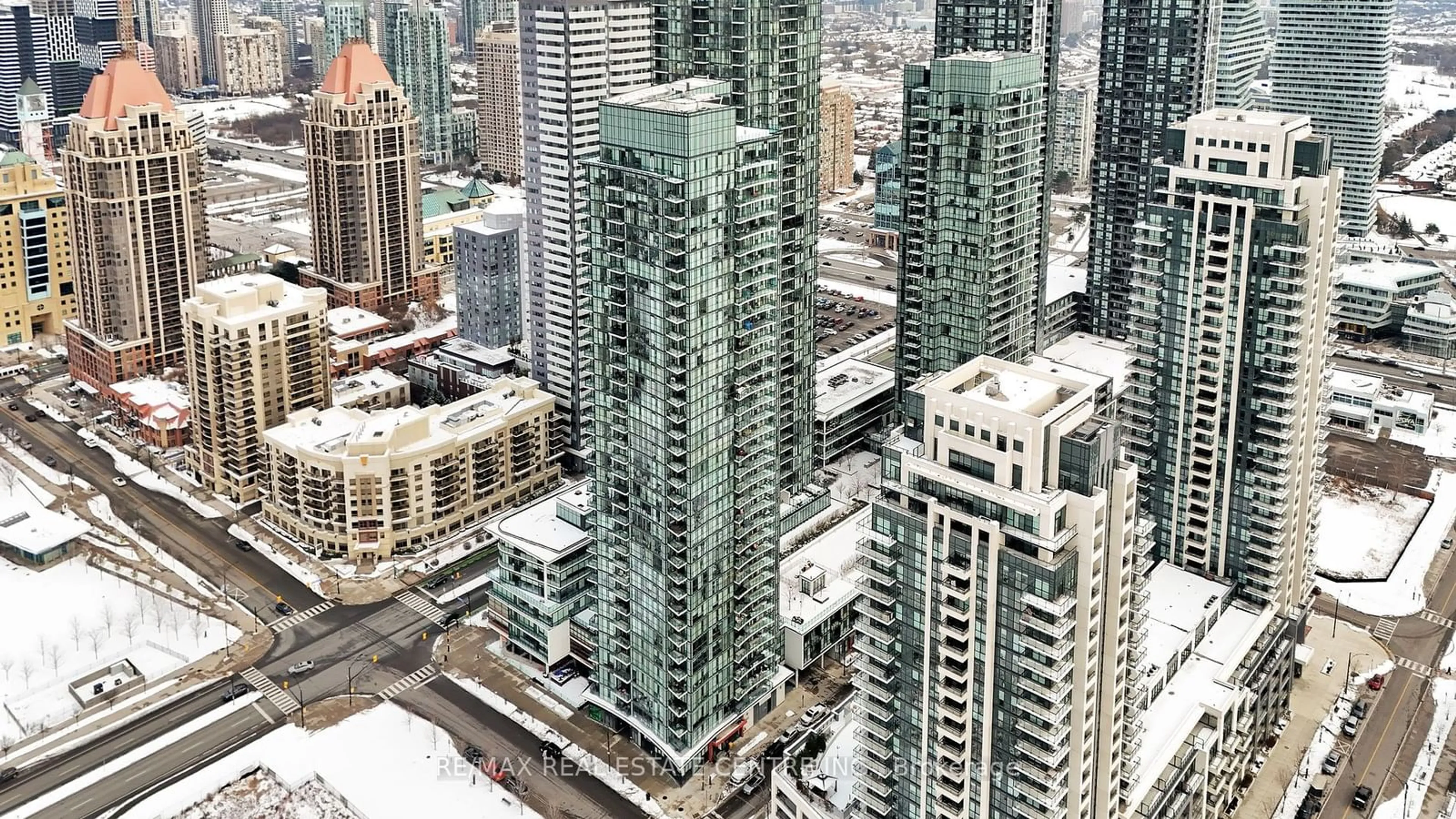 A pic from outside/outdoor area/front of a property/back of a property/a pic from drone, city buildings view from balcony for 4099 Brickstone Mews #1902, Mississauga Ontario L5B 0G2