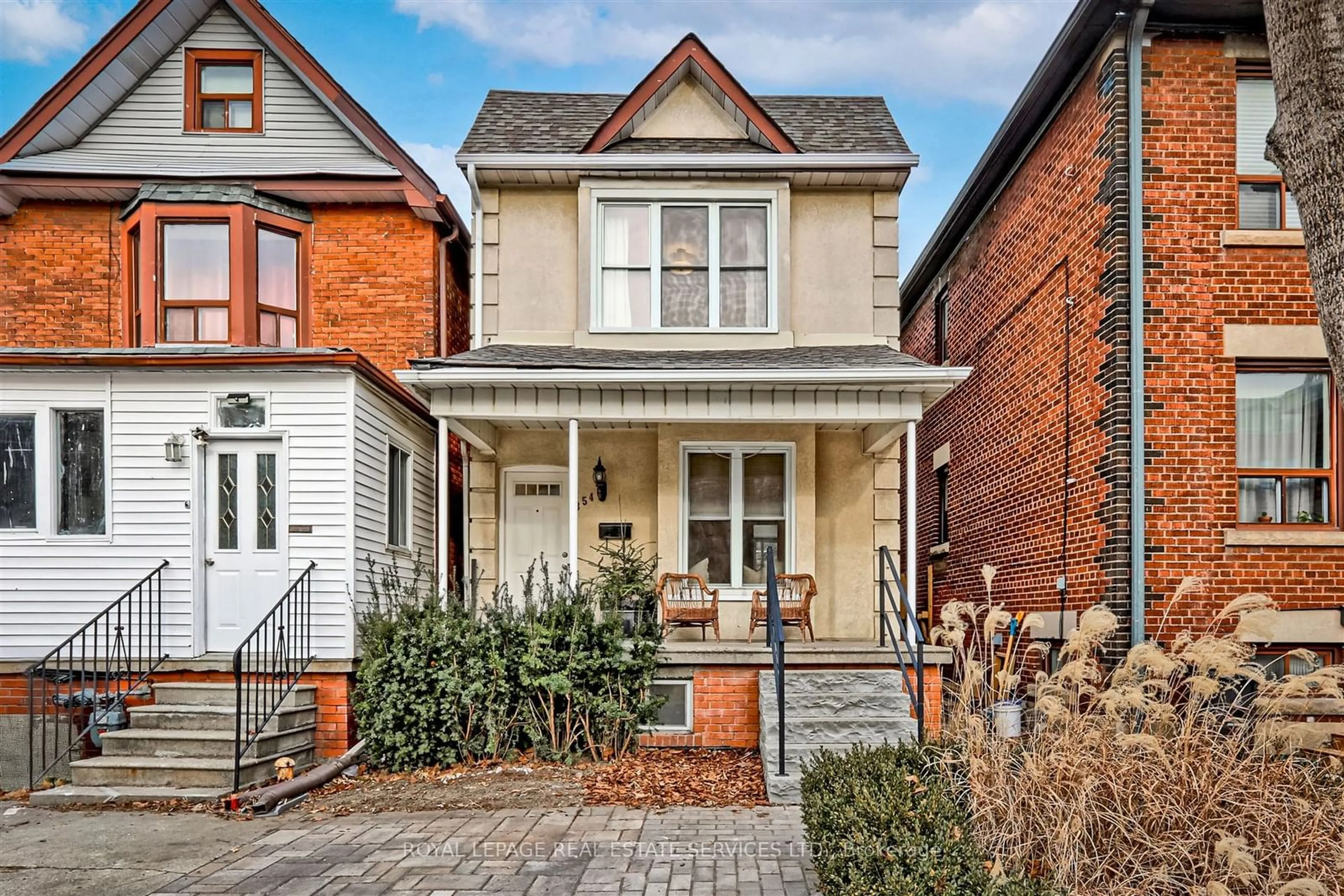 Home with brick exterior material, street for 354 Wallace Ave, Toronto Ontario M6P 3P2