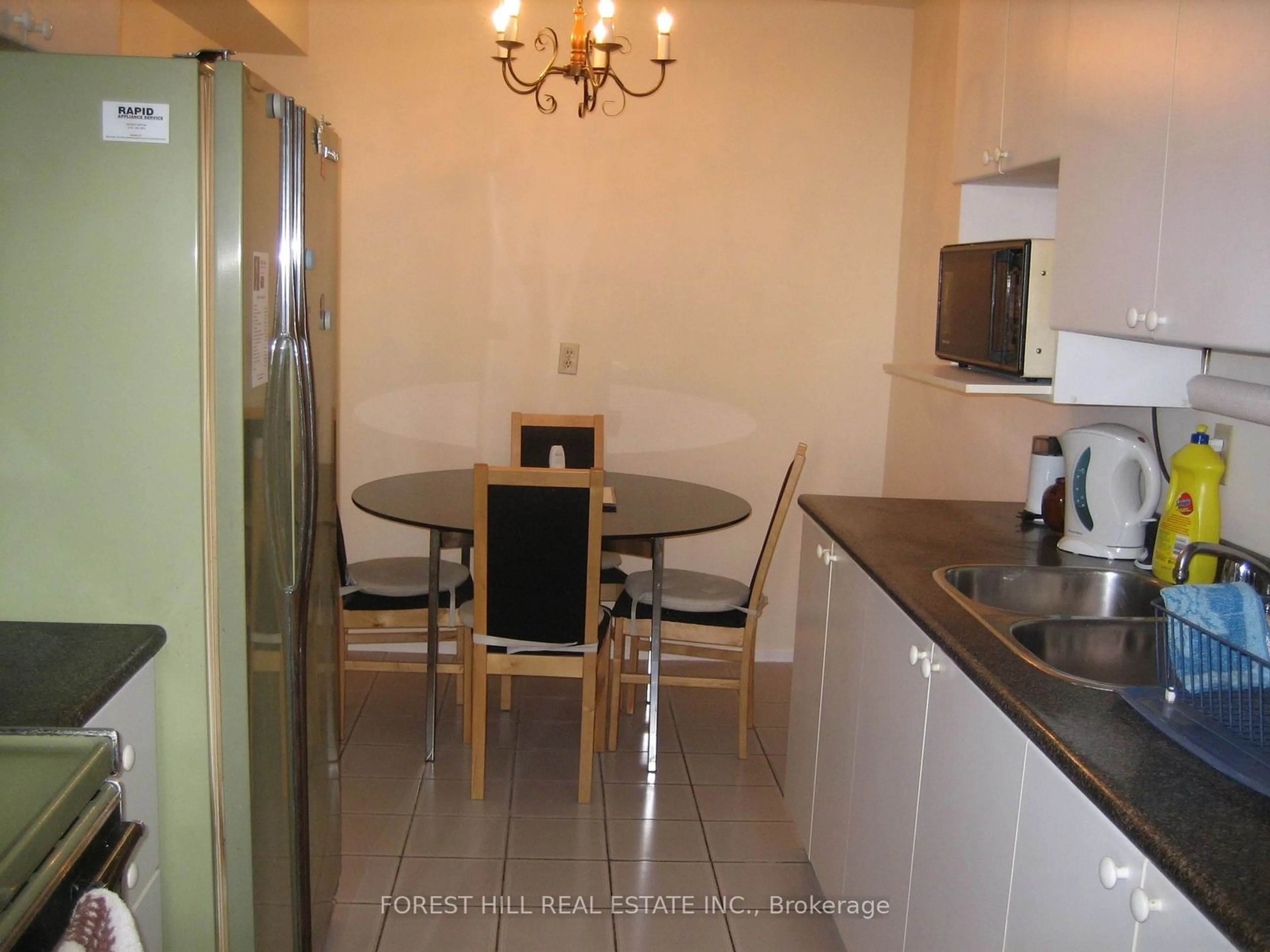 Standard kitchen, unknown for 155 Marlee Ave #1911, Toronto Ontario M6B 4B5