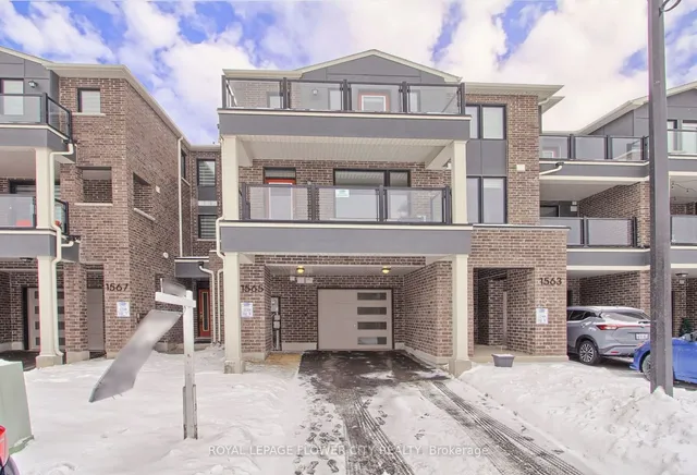 Primary image of 1565 Moira Cres