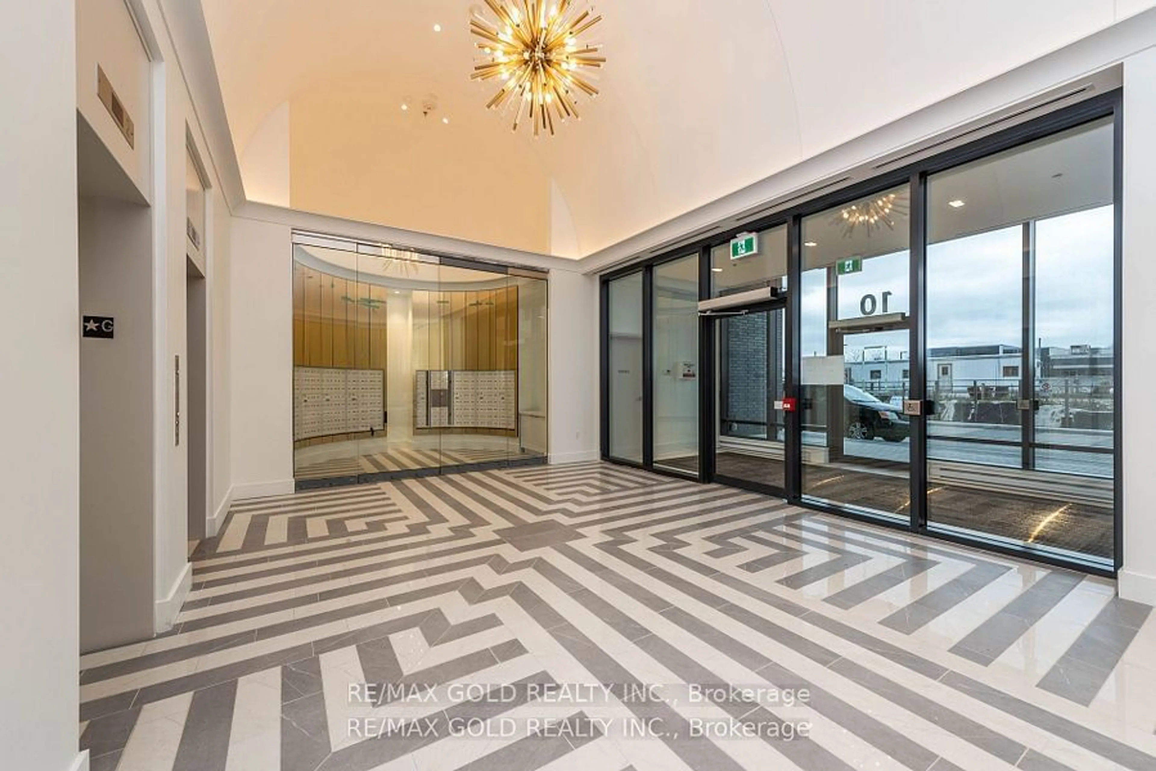 Indoor foyer for 10 Gibbs St #621, Toronto Ontario M9B 6L6