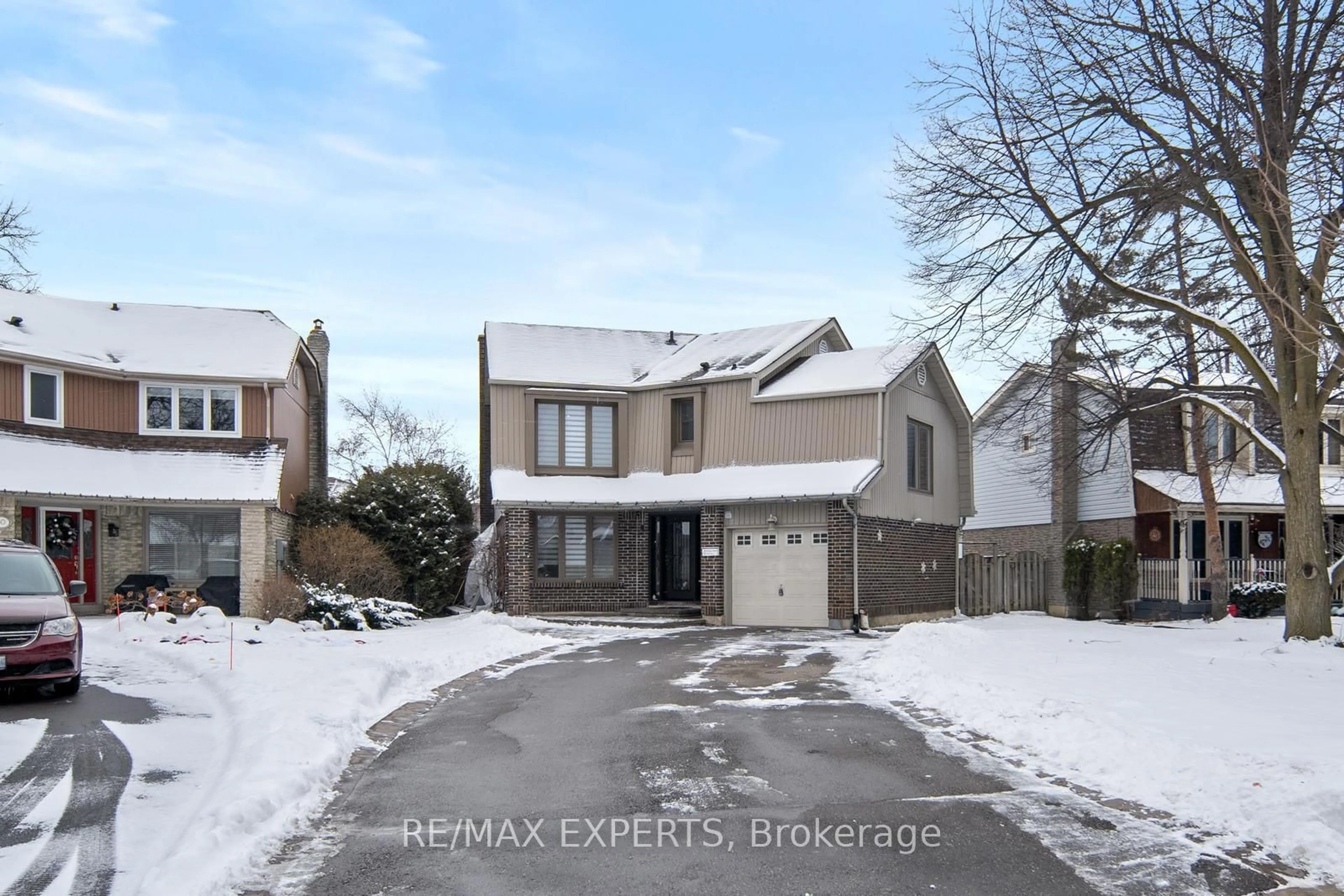 Unknown for 42 Montcalm Pl, Brampton Ontario L6S 2X6