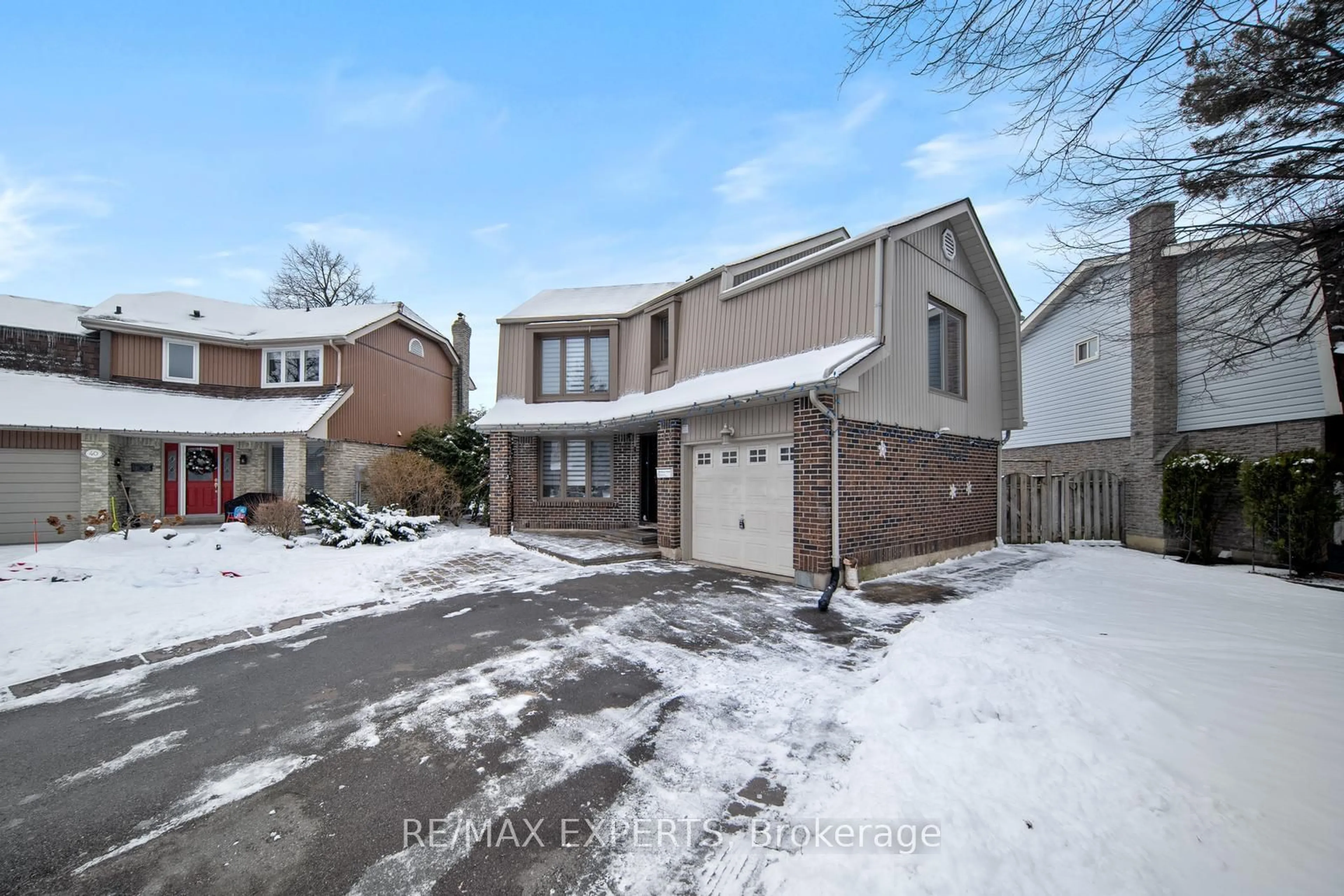 Unknown for 42 Montcalm Pl, Brampton Ontario L6S 2X6