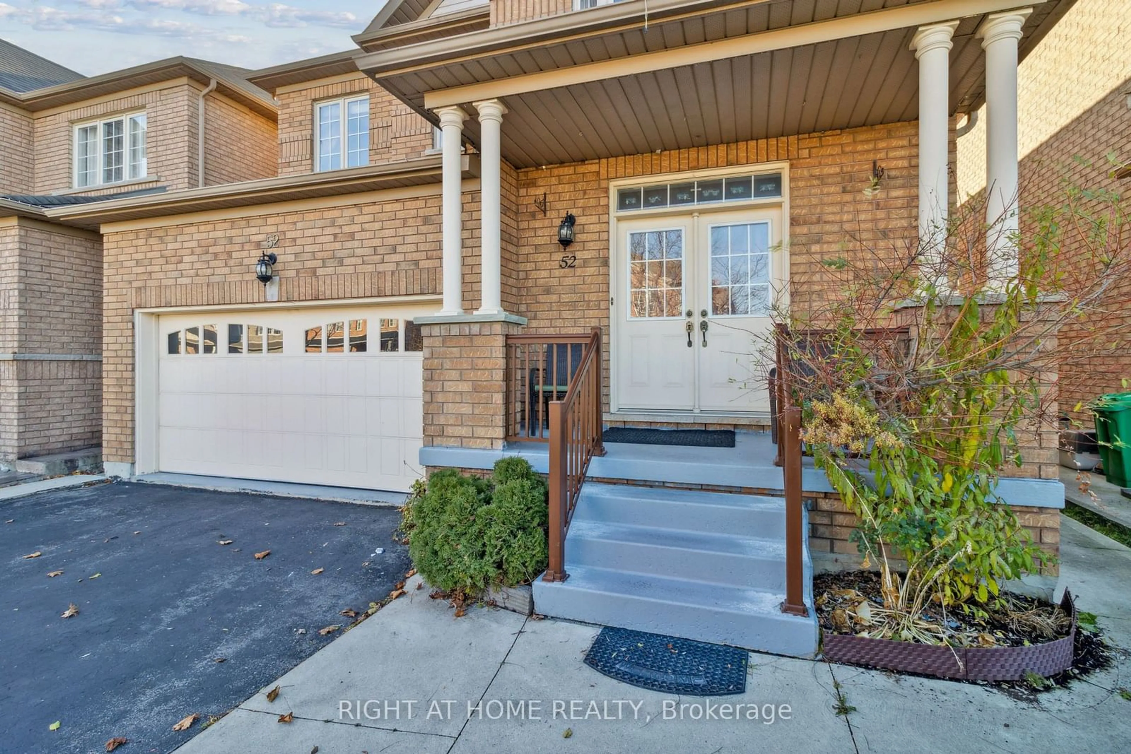 Home with brick exterior material, street for 52 Runnymede Cres, Brampton Ontario L6R 0L2