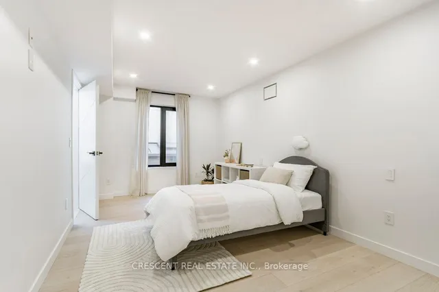 Additional property image - 284 Ellis Ave