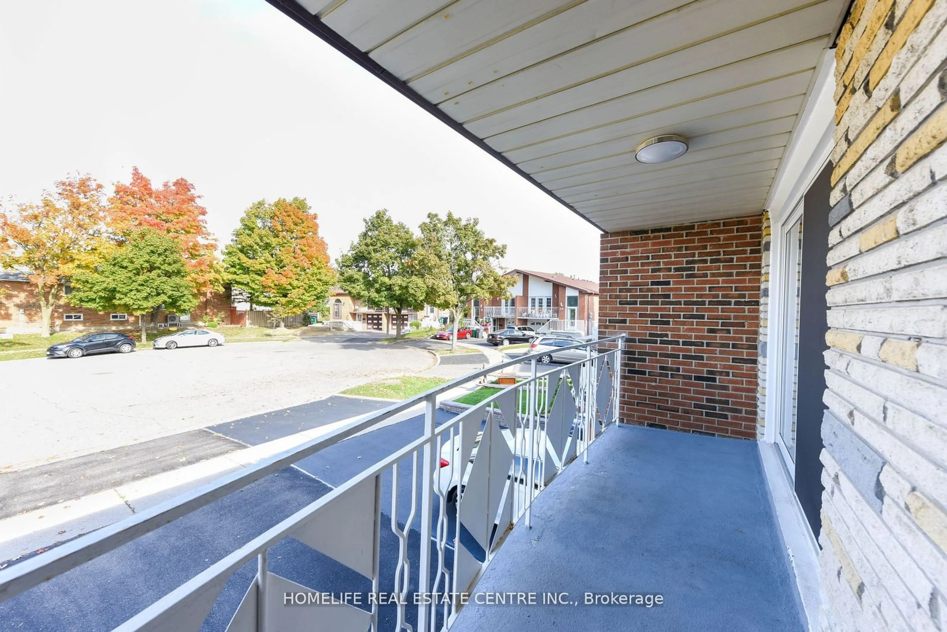 Unknown for 28 Olive Crt, Brampton Ontario L6V 3G9