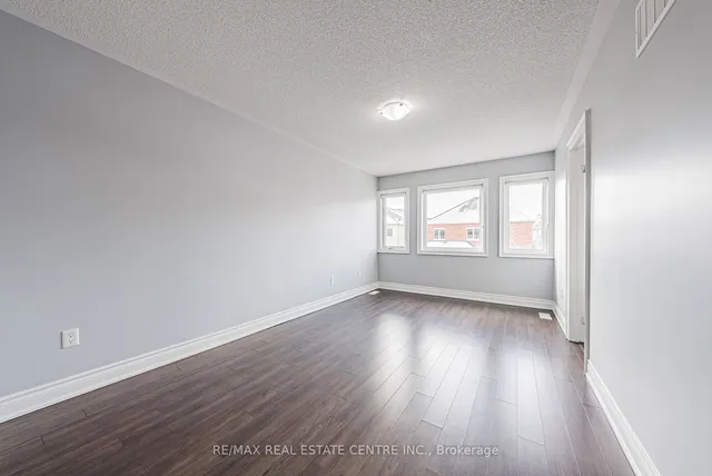 Additional property image - 23 Little Britain Cres