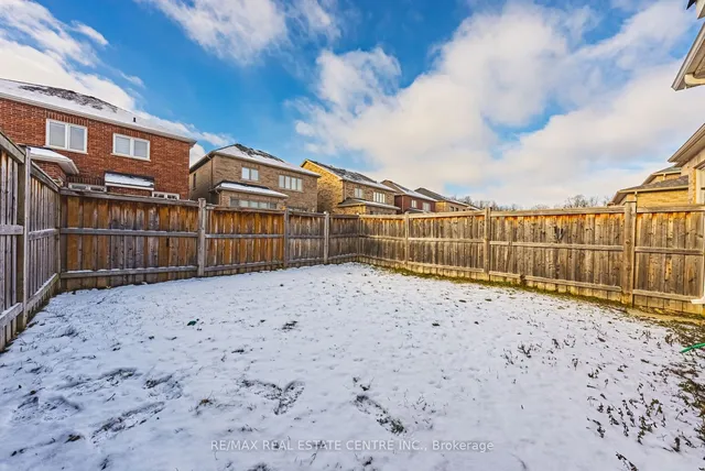 Additional property image - 23 Little Britain Cres