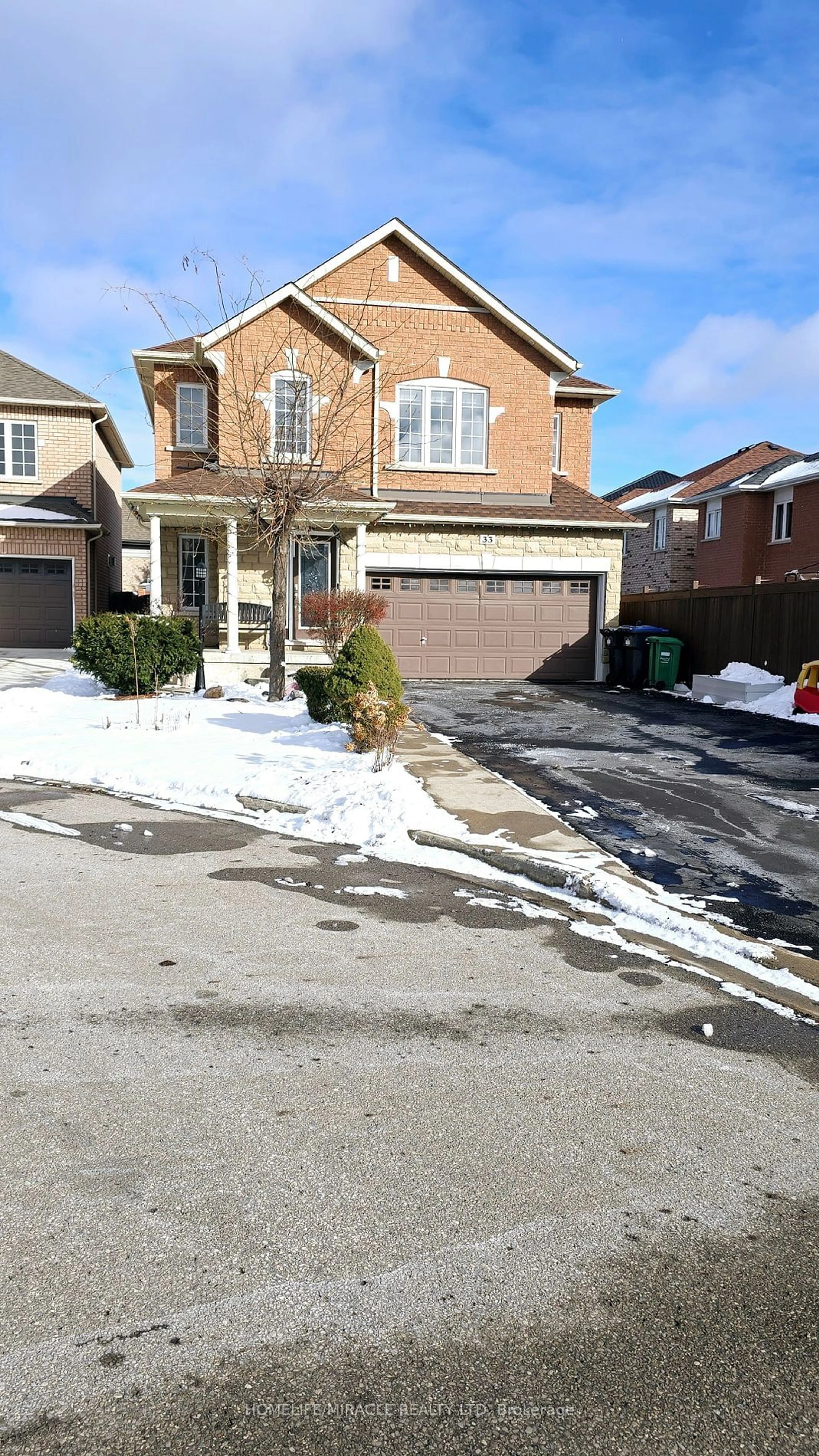 Unknown for 33 Atira Ave, Brampton Ontario L7A 3V1