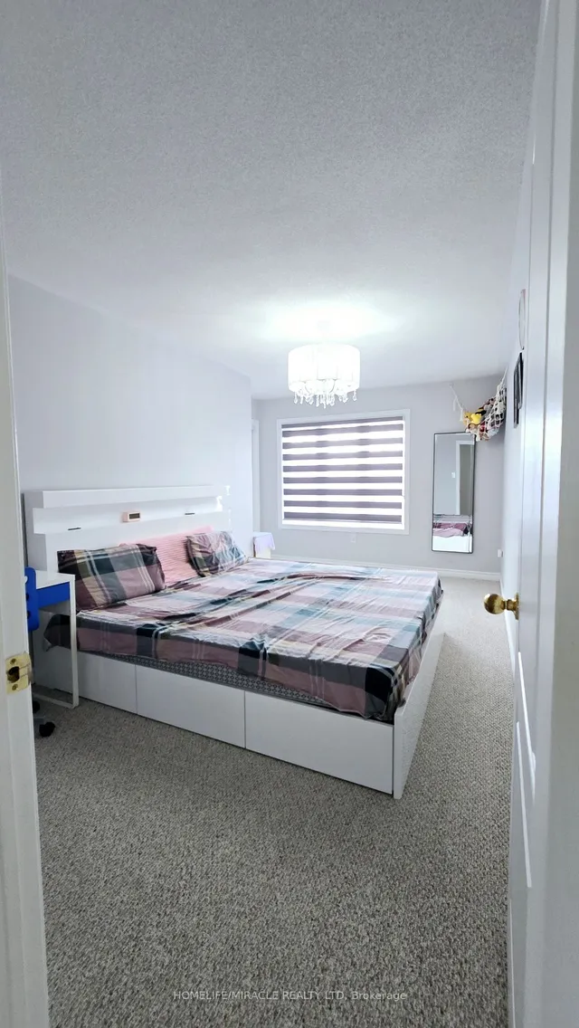 Additional property image - 33 Atira Ave
