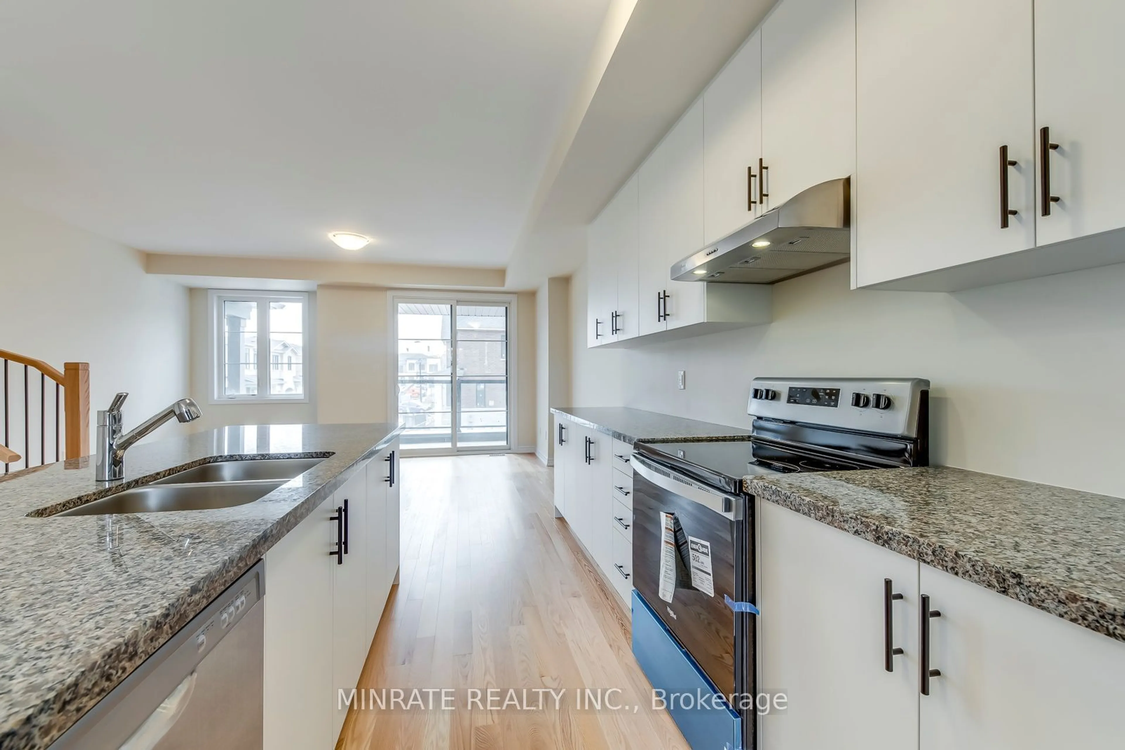 Open concept kitchen, unknown for 2086 Fairmont Common, Burlington Ontario L7P 0V8