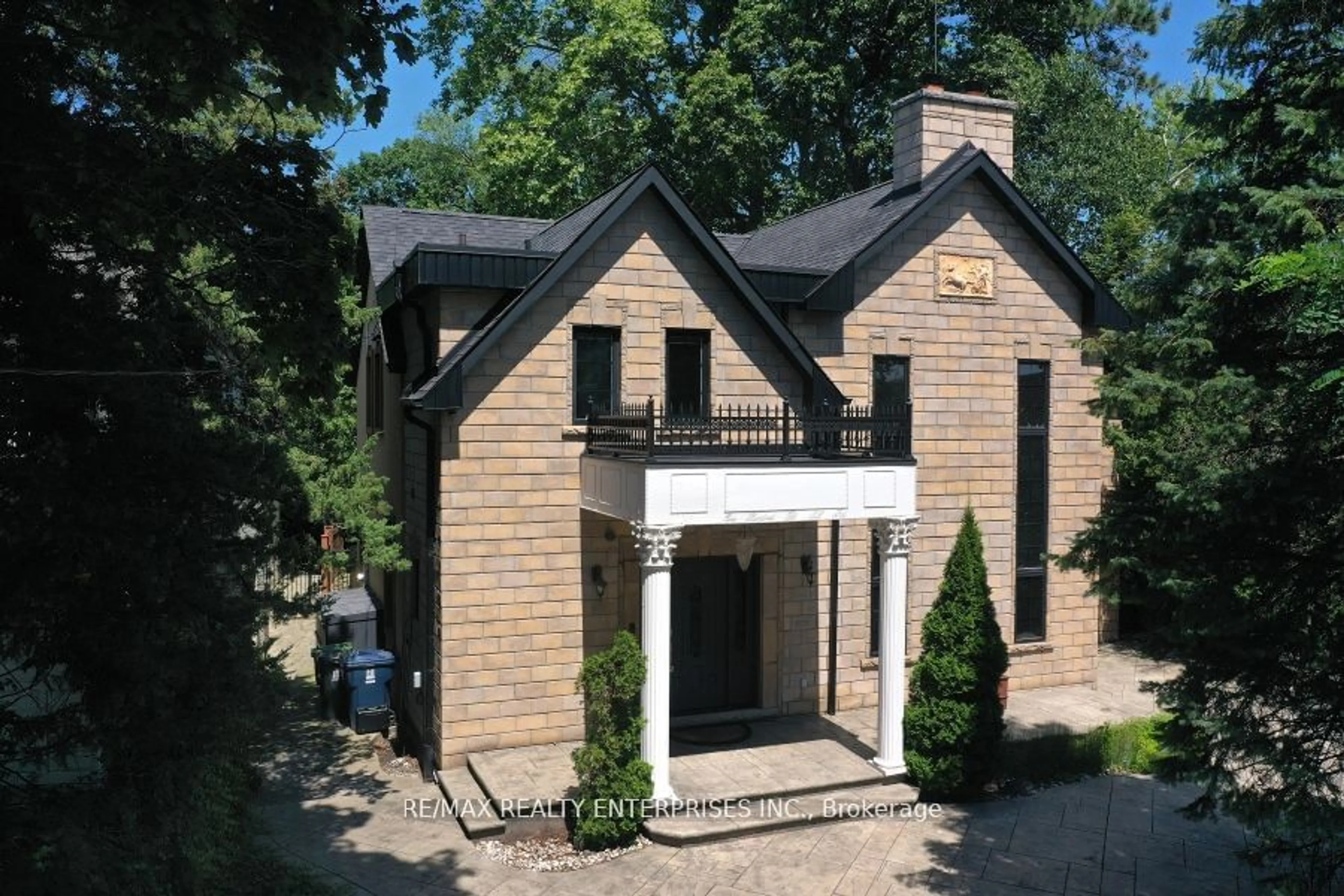 Home with brick exterior material, building for 100 Old Mill Rd, Toronto Ontario M8X 1G8