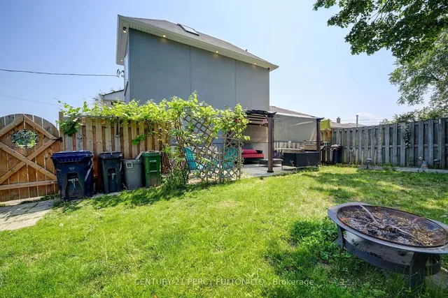 Additional property image - 12 Rollins Pl
