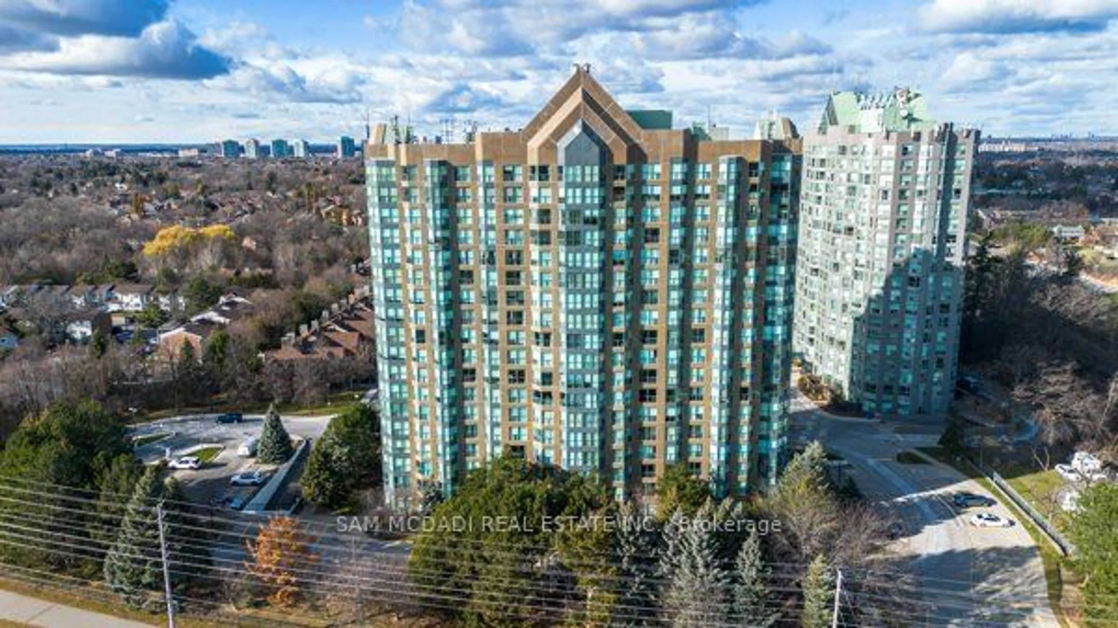 A pic from outside/outdoor area/front of a property/back of a property/a pic from drone, city buildings view from balcony for 2177 Burnhamthorpe Rd #1309, Mississauga Ontario L5L 5P9