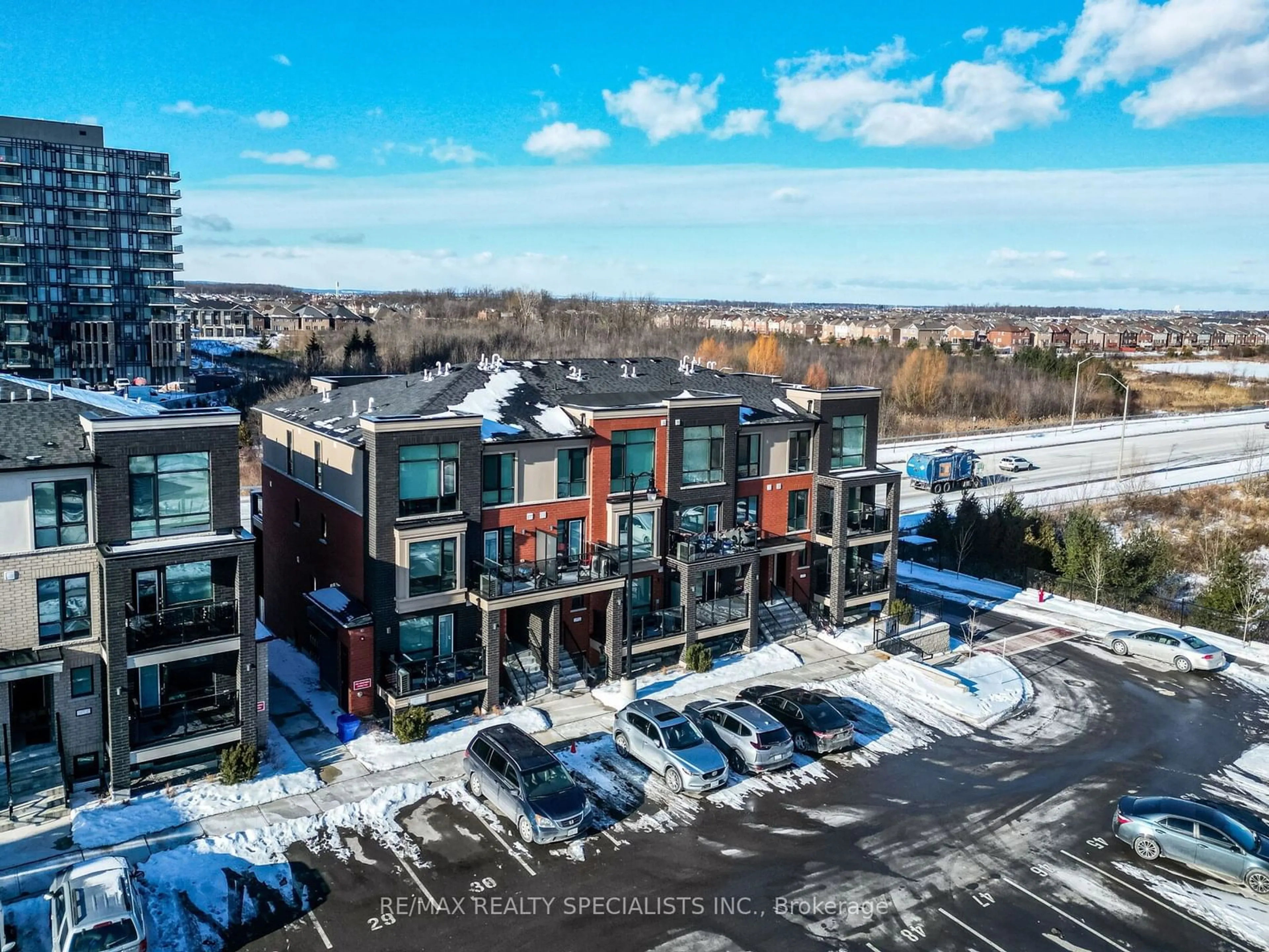 A pic from outside/outdoor area/front of a property/back of a property/a pic from drone, city buildings view from balcony for 195 Veterans Dr #16, Brampton Ontario L7A 4B6