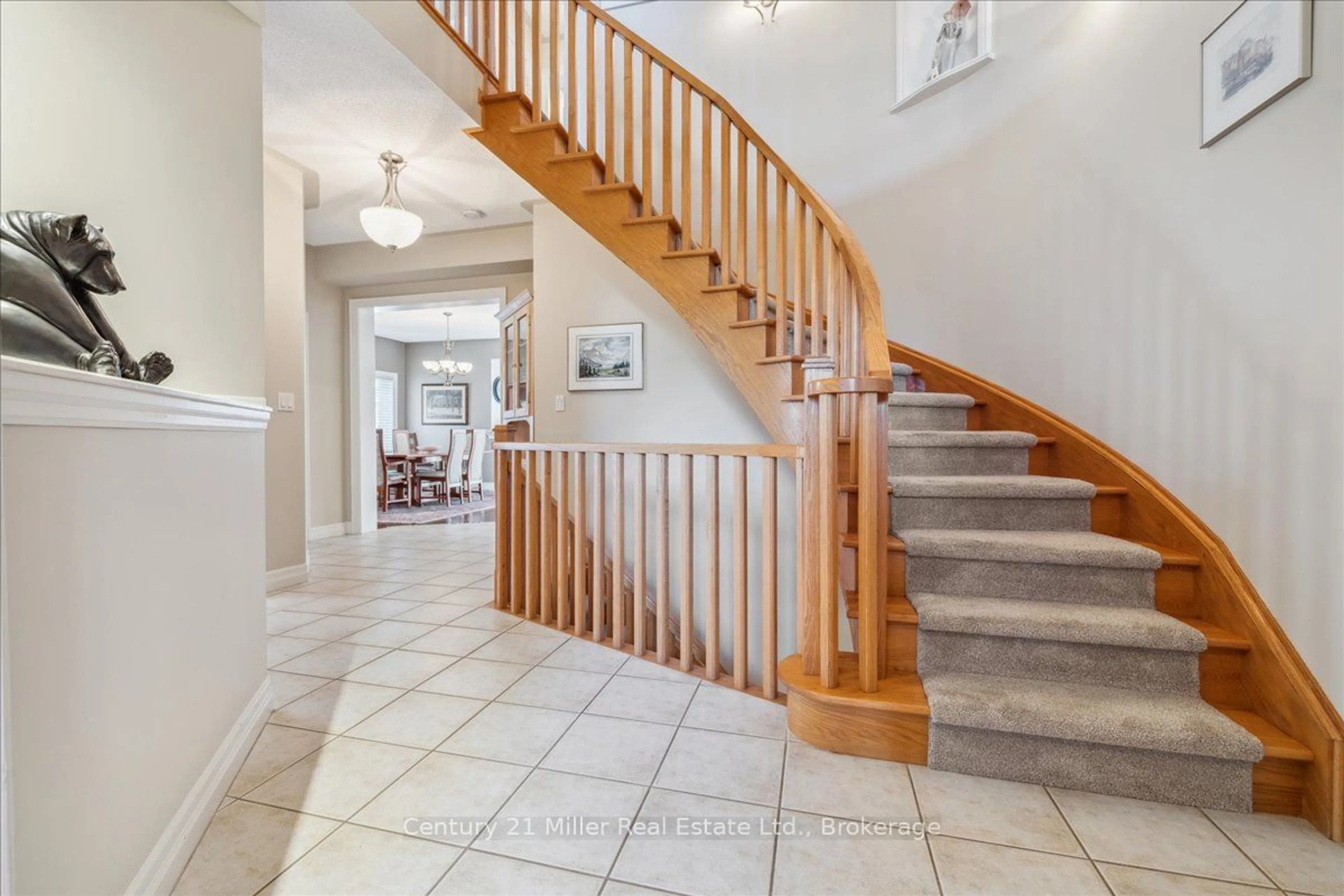 Unknown for 2286 Woodfield Rd, Oakville Ontario L6H 6Y7