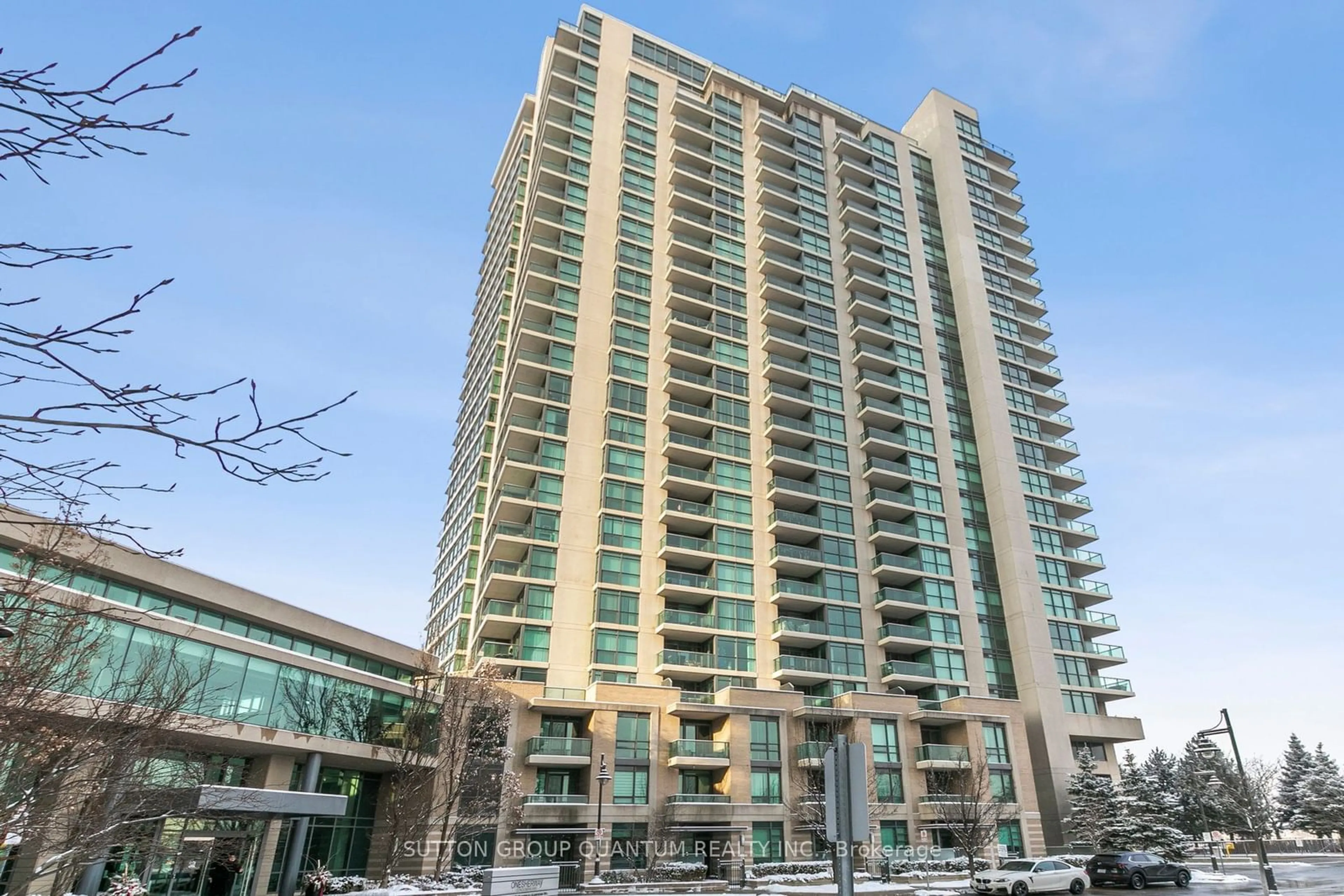 Indoor foyer for 235 Sherway Gardens Rd #PH208, Toronto Ontario M9C 0A2