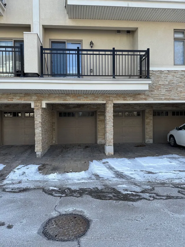 Additional property image - 3071 Cawthra Rd Unit 2