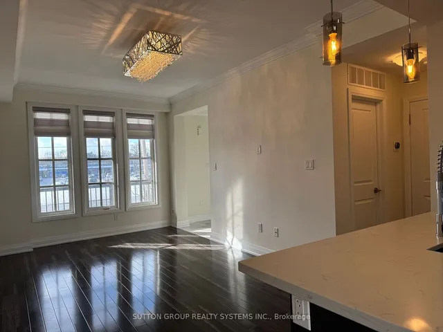 Additional property image - 3071 Cawthra Rd Unit 2