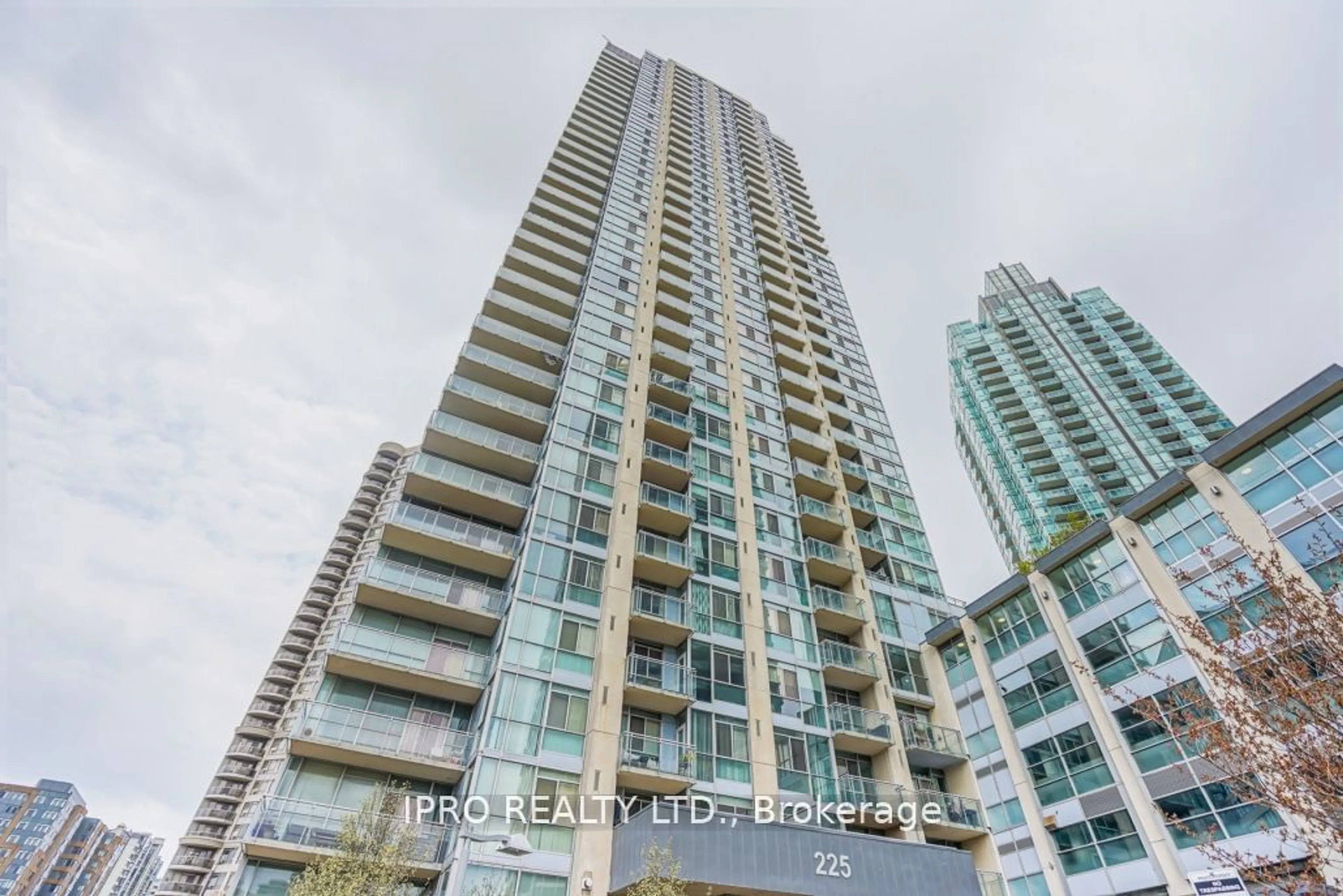 A pic from outside/outdoor area/front of a property/back of a property/a pic from drone, city buildings view from balcony for 225 Webb Dr #2710, Mississauga Ontario L5B 4P2