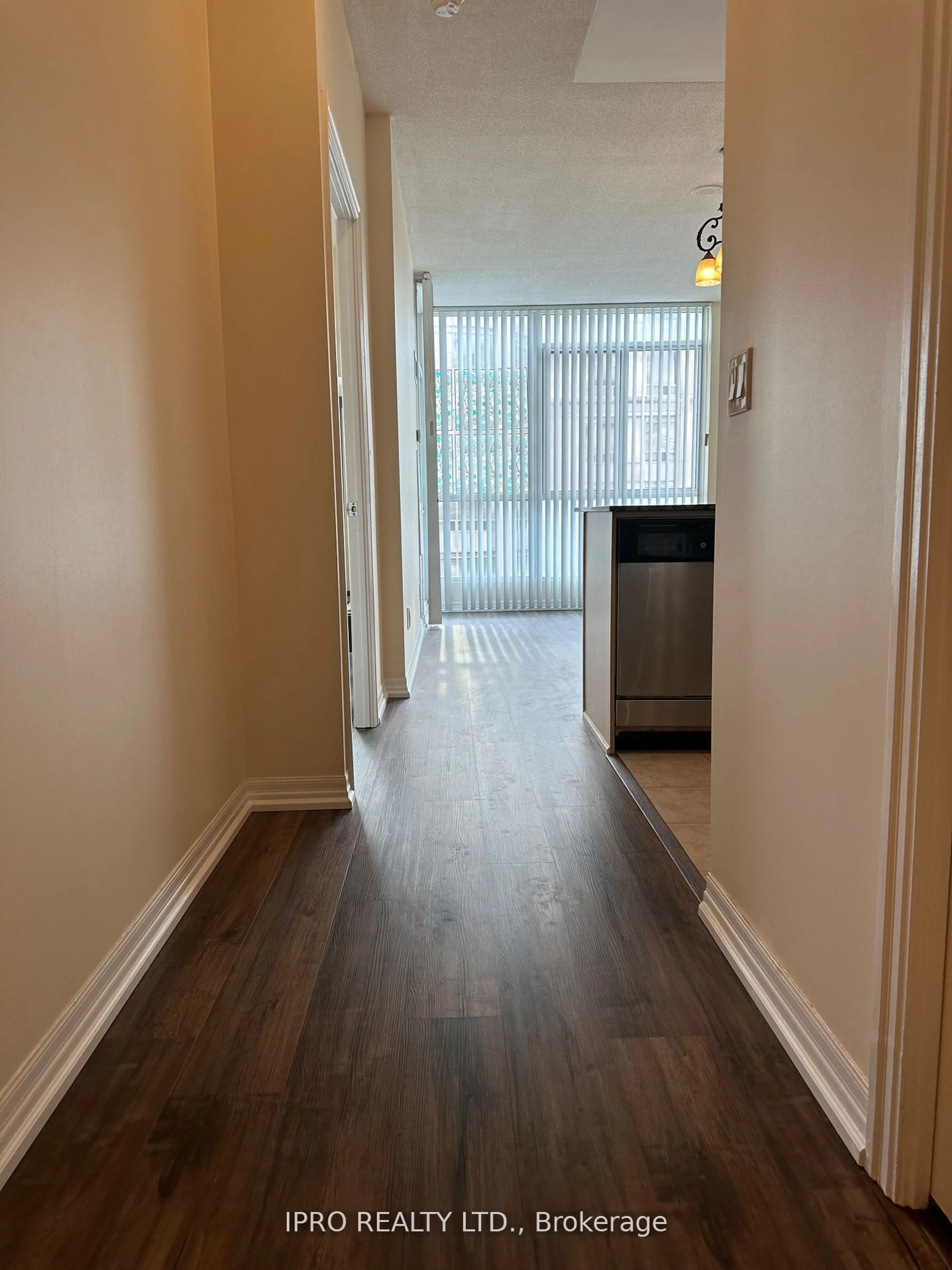 A pic of a room for 225 Webb Dr #2710, Mississauga Ontario L5B 4P2