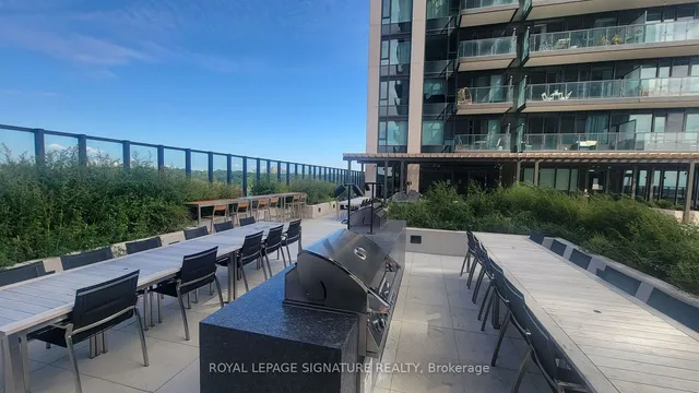 Additional property image - 1926 Lake Shore Blvd Unit 4015