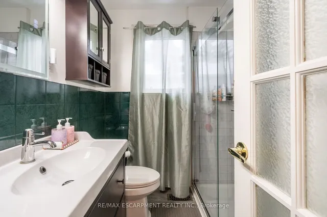 Additional property image - 475 Mayzel Rd
