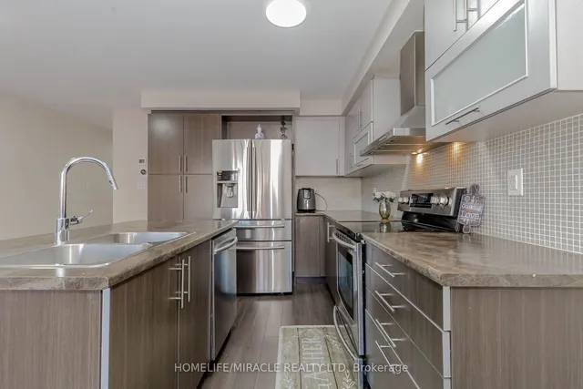 Additional property image - 138 Baffin Cres