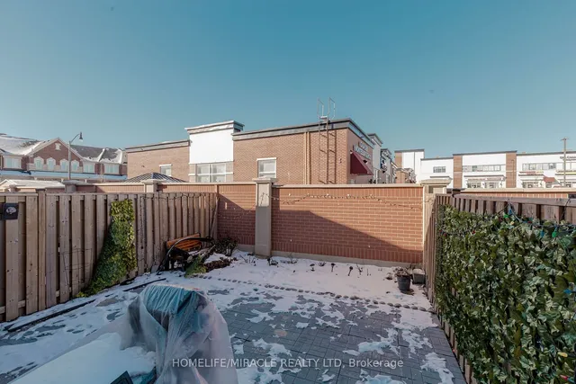 Additional property image - 138 Baffin Cres