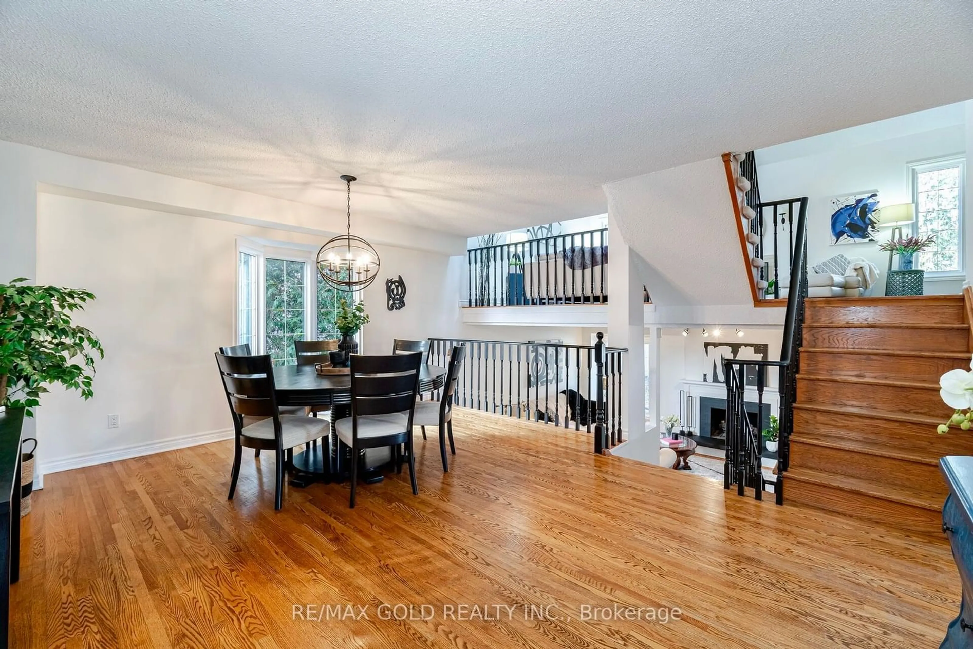 Unknown for 245 Romain Cres, Oakville Ontario L6H 5A5