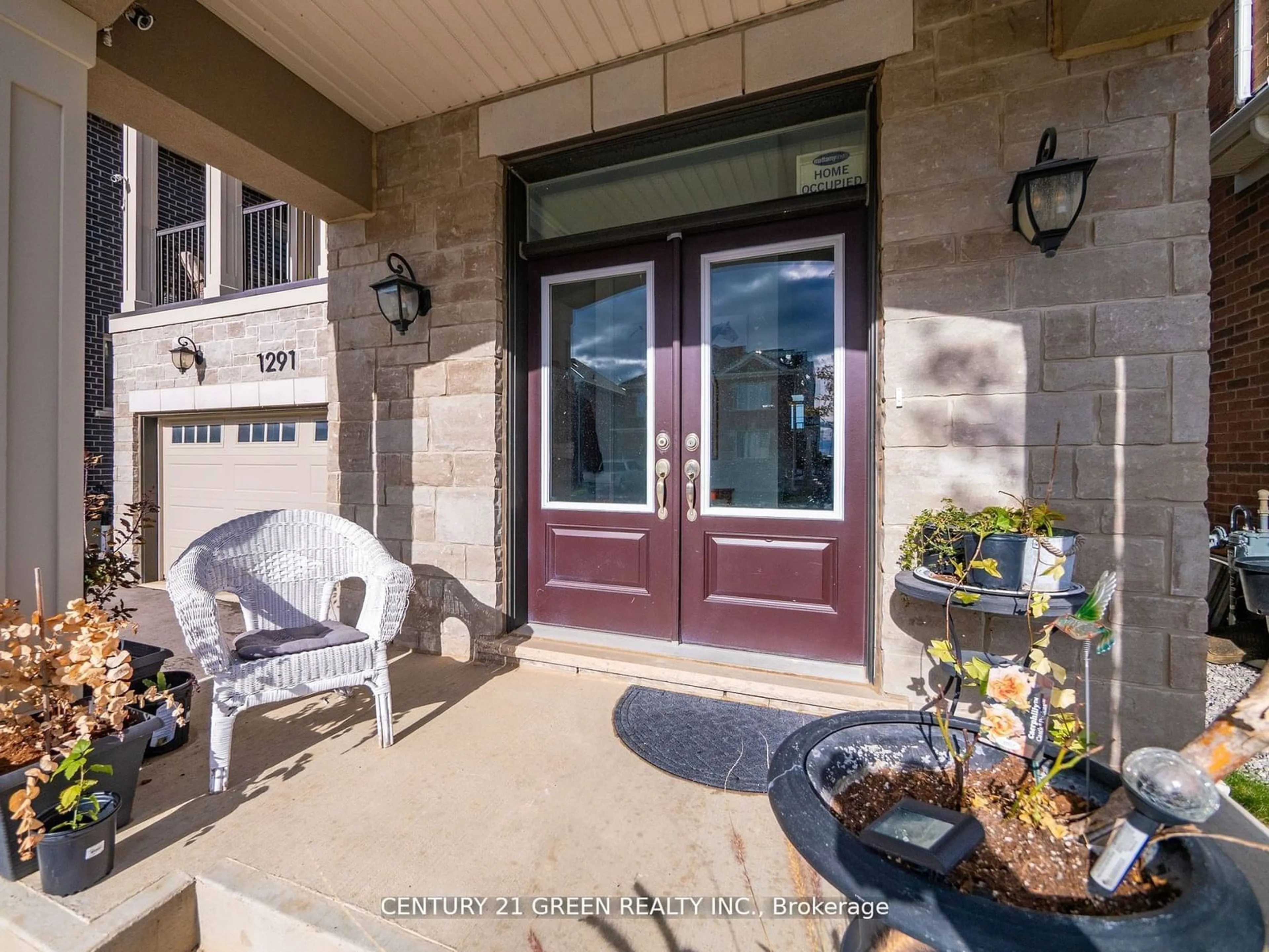 Indoor entryway for 1291 Kovachik Blvd, Milton Ontario L9E 1W7