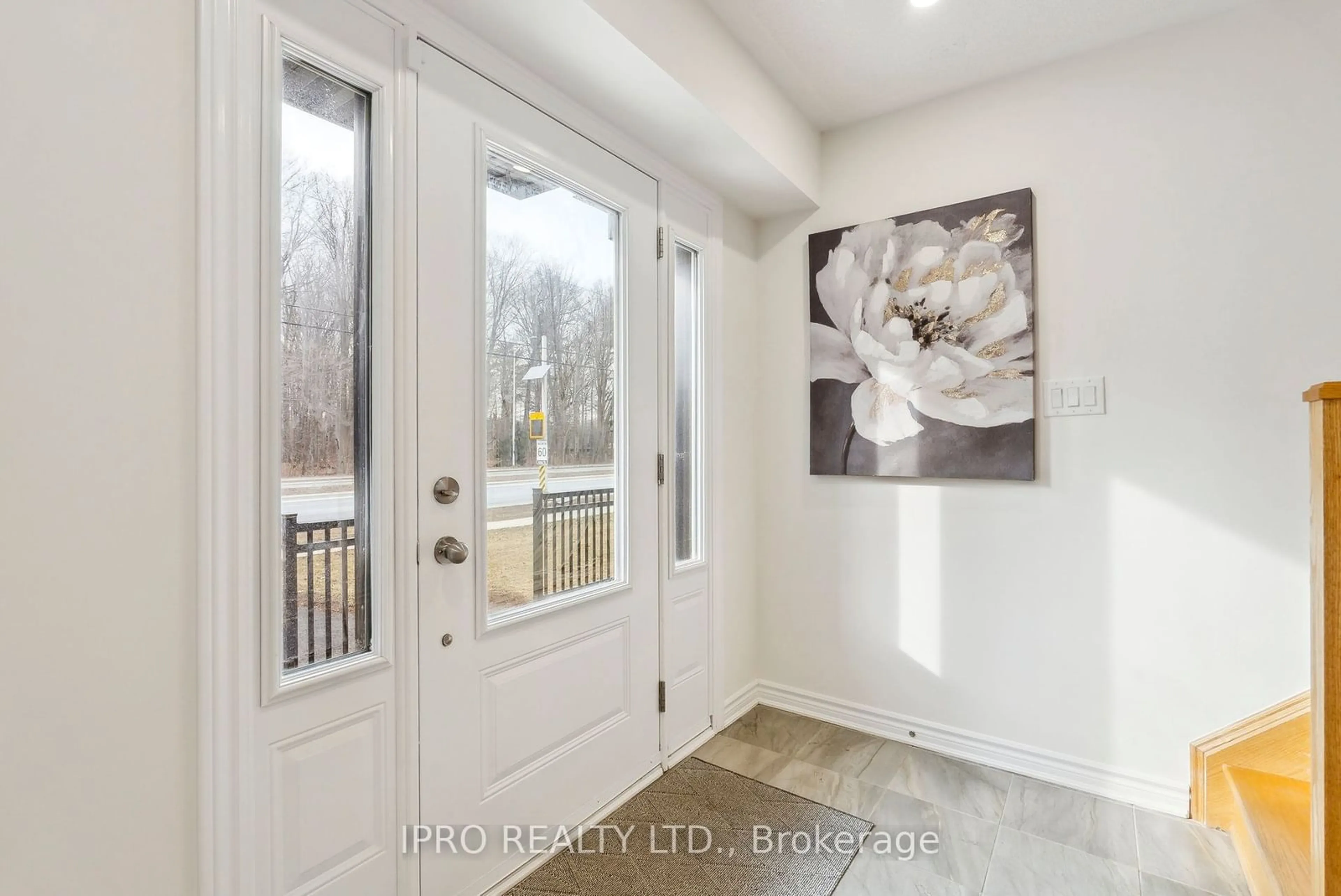 Indoor entryway for 2495 Badger Cres, Oakville Ontario L6M 5M1