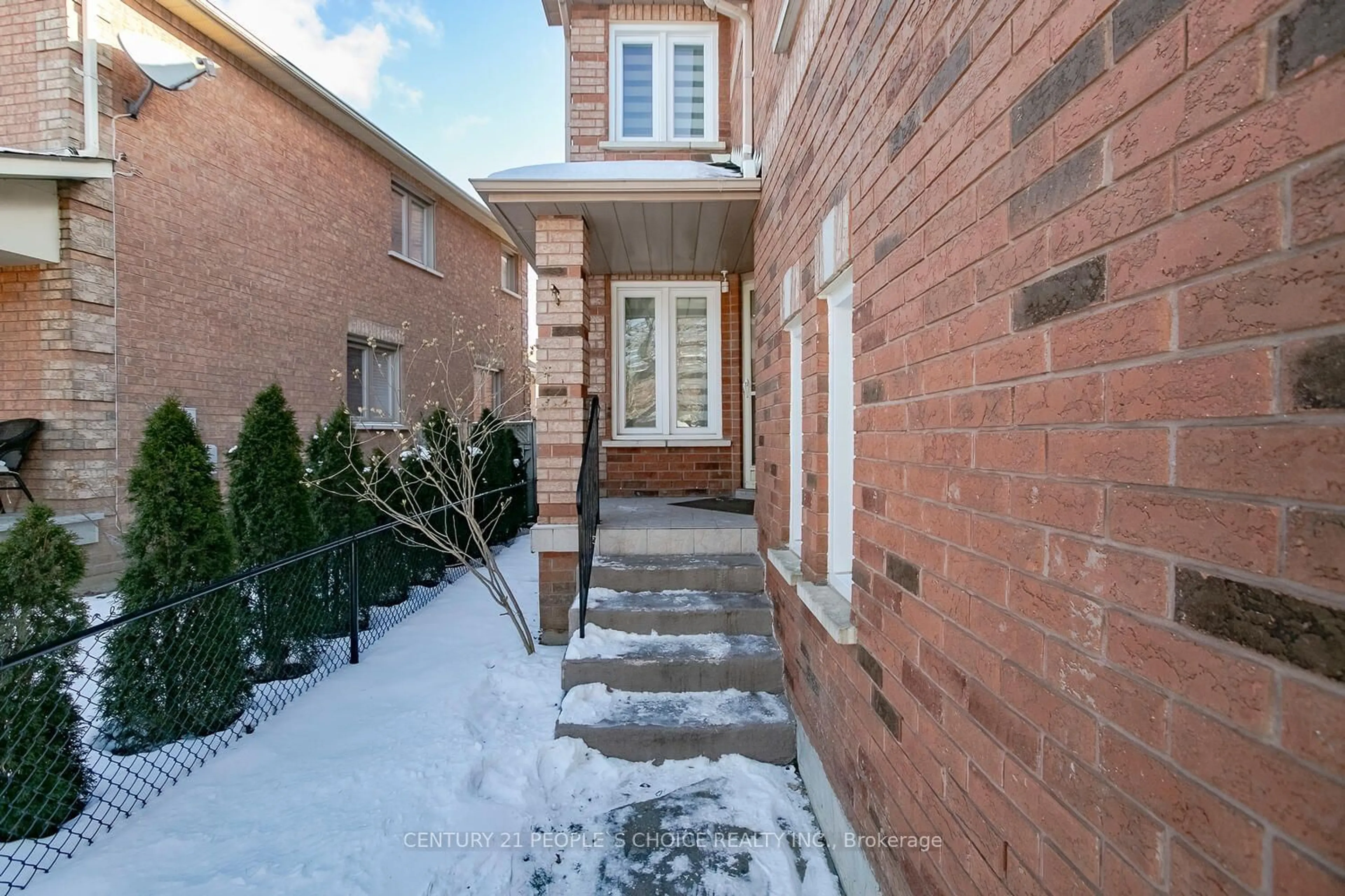 Unknown for 3 Troutbeck Cres, Brampton Ontario L6Y 5E8