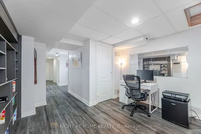 Additional image 9 of 1071 Kennedy Circ