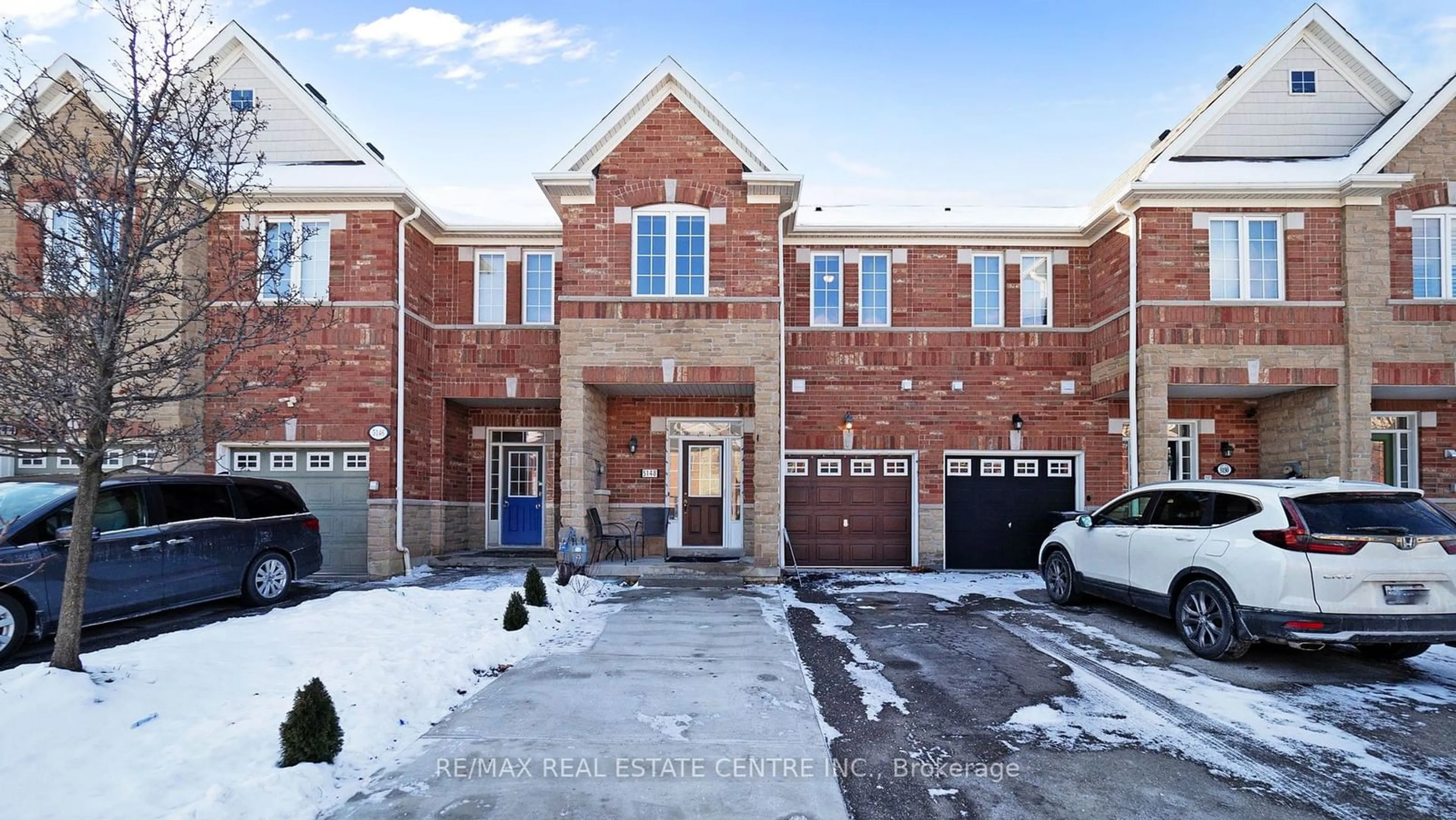 Home with brick exterior material, street for 5148 Angel Stone Dr, Mississauga Ontario L5M 0L4