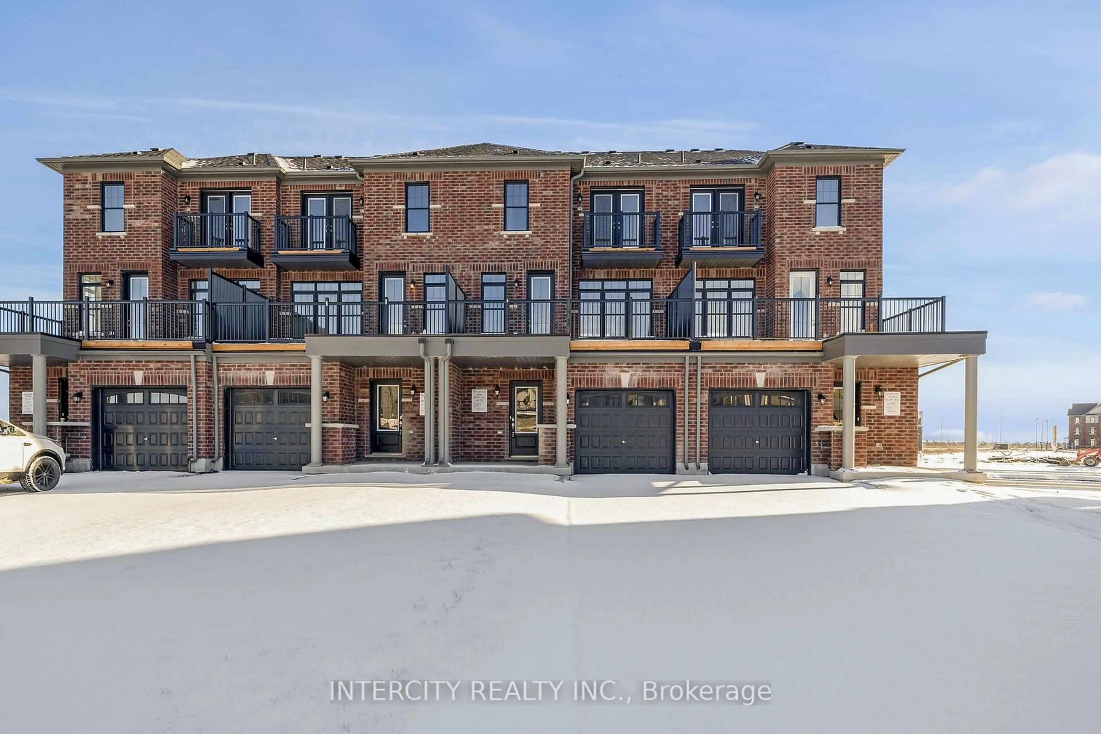 A pic from outside/outdoor area/front of a property/back of a property/a pic from drone, street for 384 Tim Manley Ave #2, Caledon Ontario L7C 1Z9