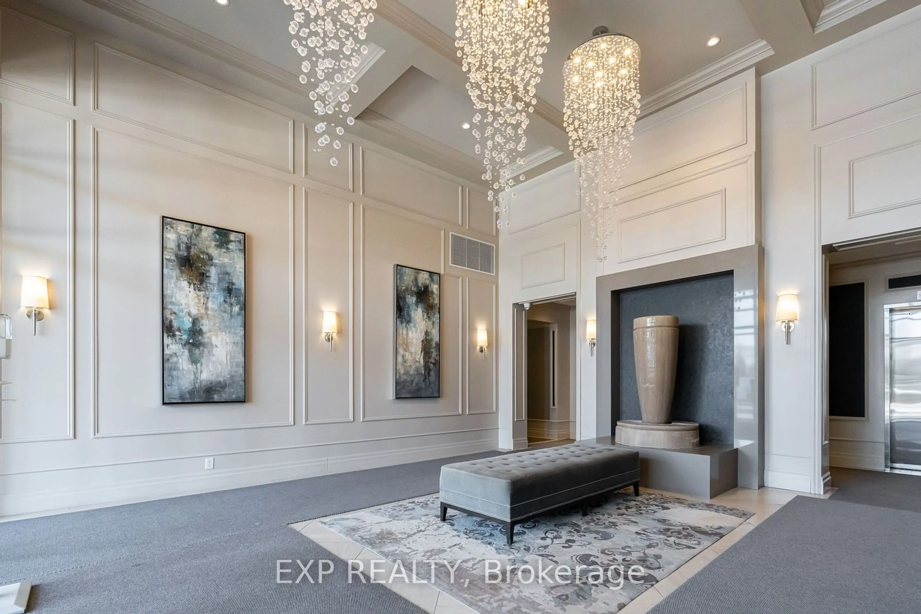 Indoor foyer for 38 Fontenay Crt #410, Toronto Ontario M9A 5H5