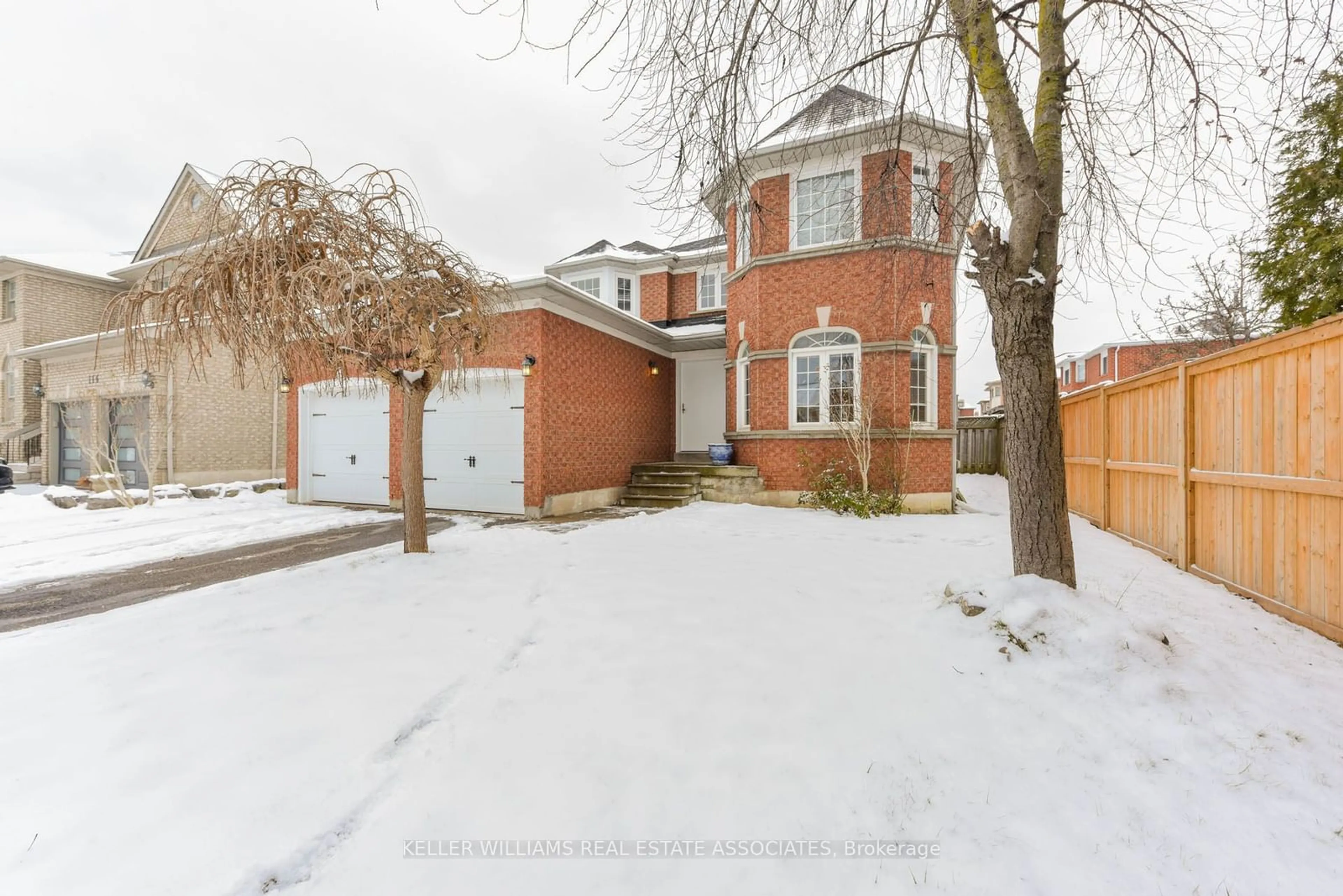 A pic from outside/outdoor area/front of a property/back of a property/a pic from drone, street for 116 Mountainash Rd, Brampton Ontario L6R 1H8