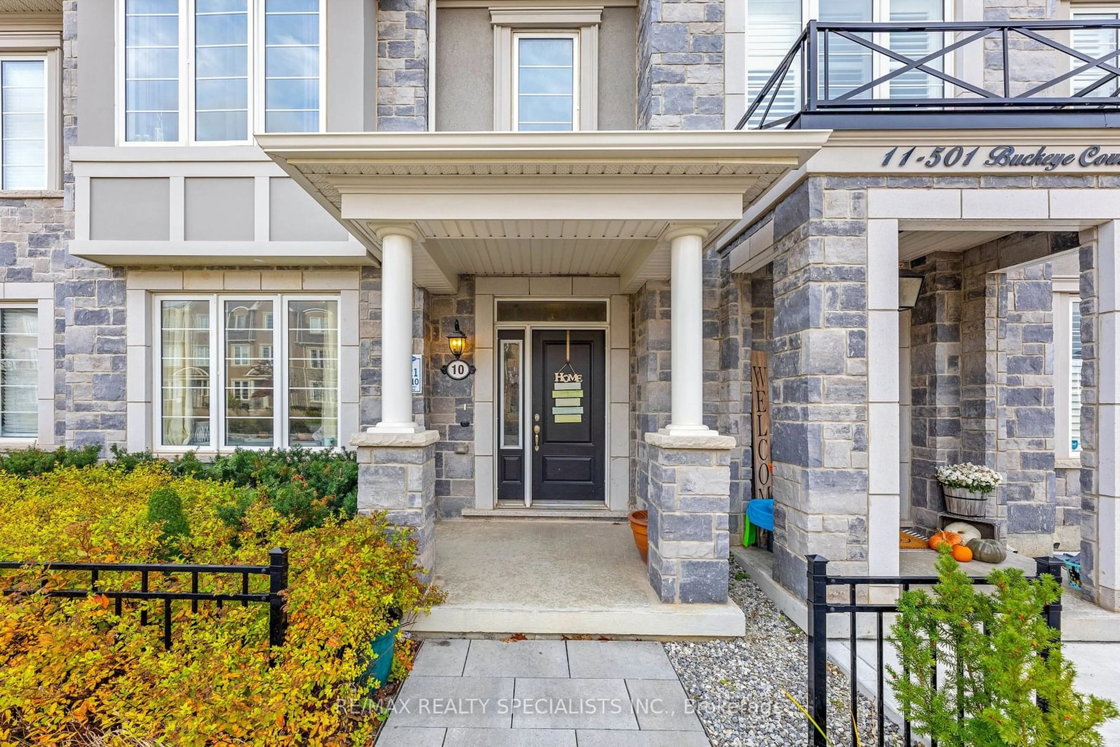 Indoor entryway for 501 Buckeye Crt #10, Milton Ontario L9E 1P3