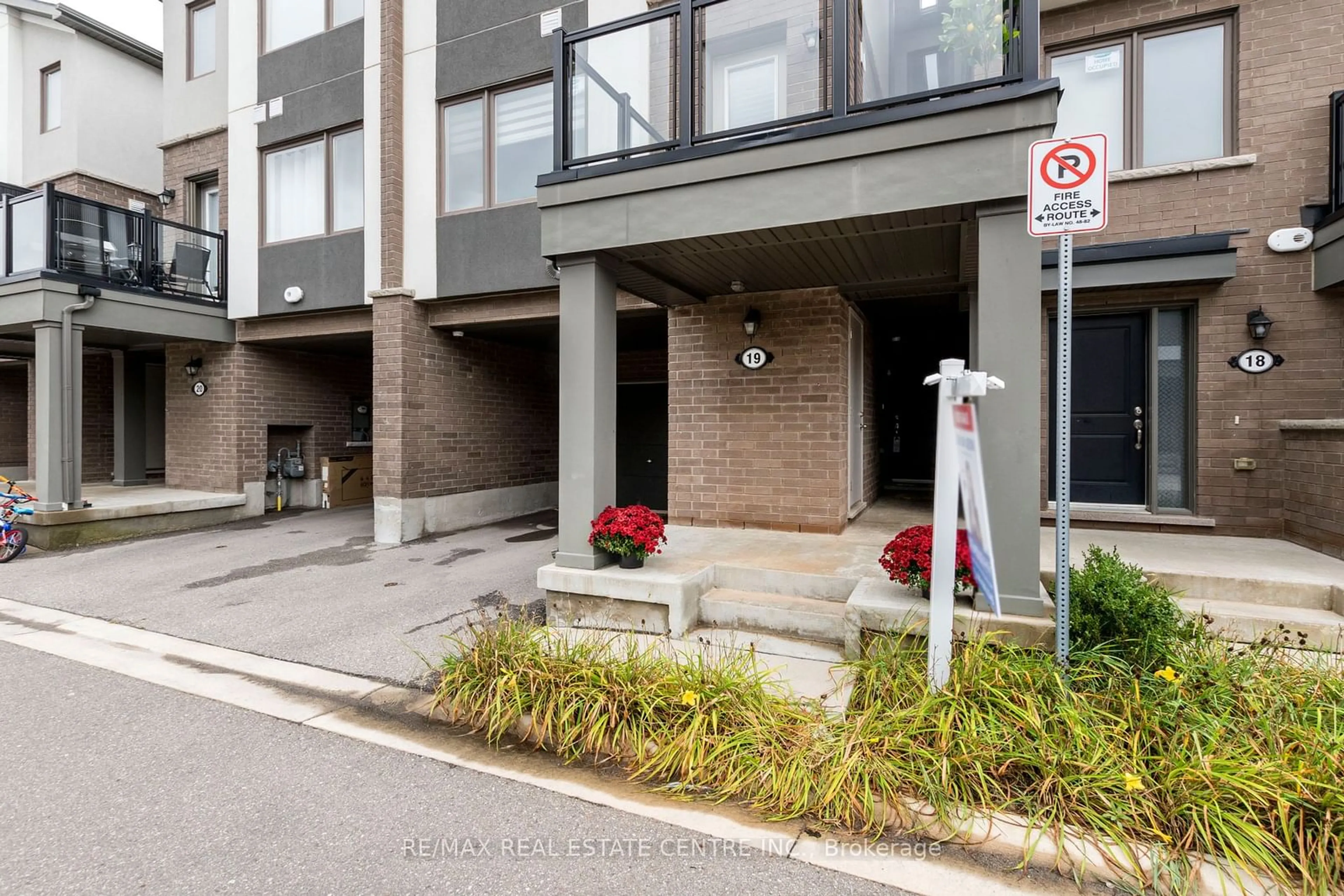 Unknown for 1125 Leger Way #19, Milton Ontario L9E 1N7