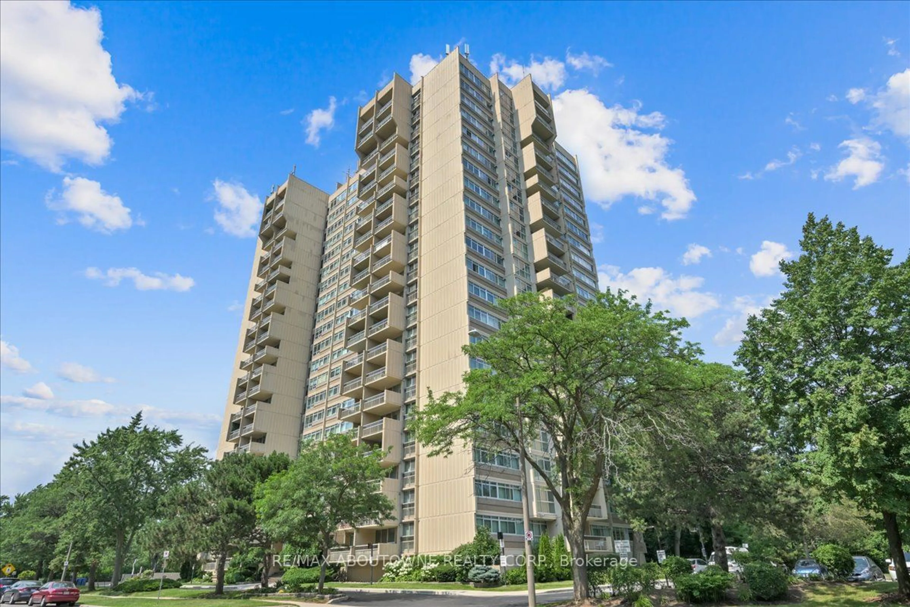 Unknown for 1359 White Oaks Blvd #1006, Oakville Ontario L6H 2R8