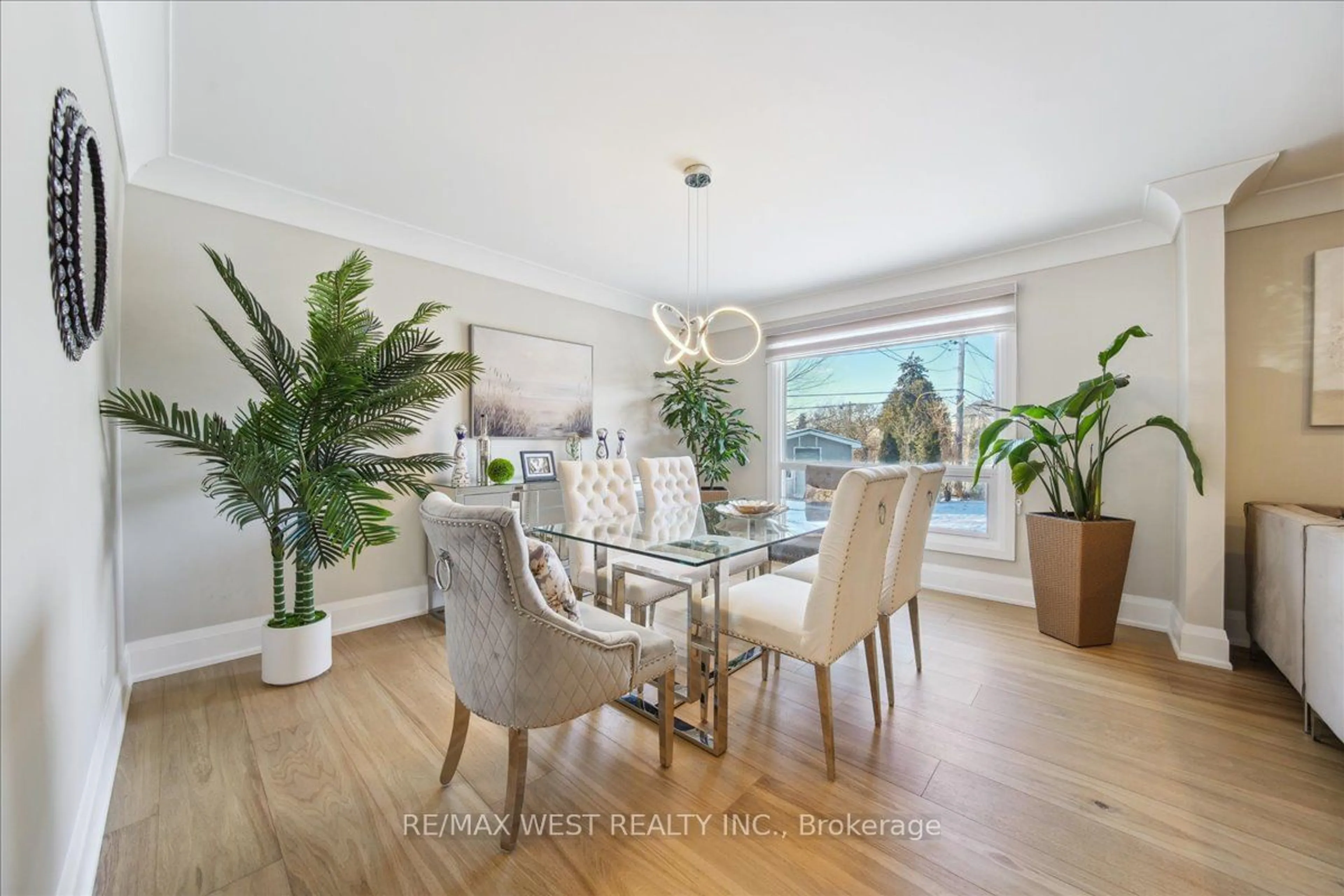 Dining room, wood/laminate floor for 6 Clementview Crt, Toronto Ontario M9R 3H3