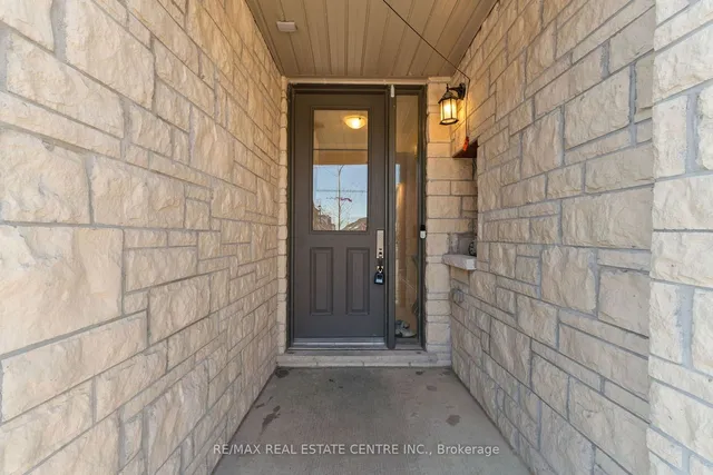 Additional image 36 of 16 Arcola St