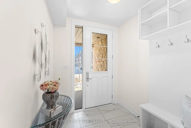Additional image 34 of 16 Arcola St