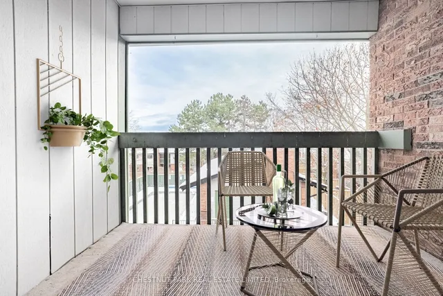 Additional property image - 1576 Kerns Rd Unit 2