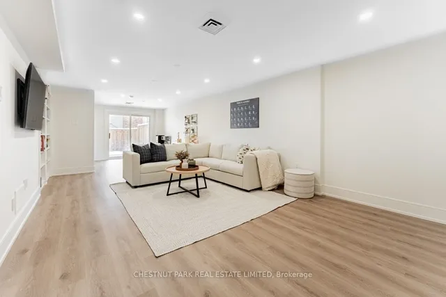 Additional property image - 1576 Kerns Rd Unit 2