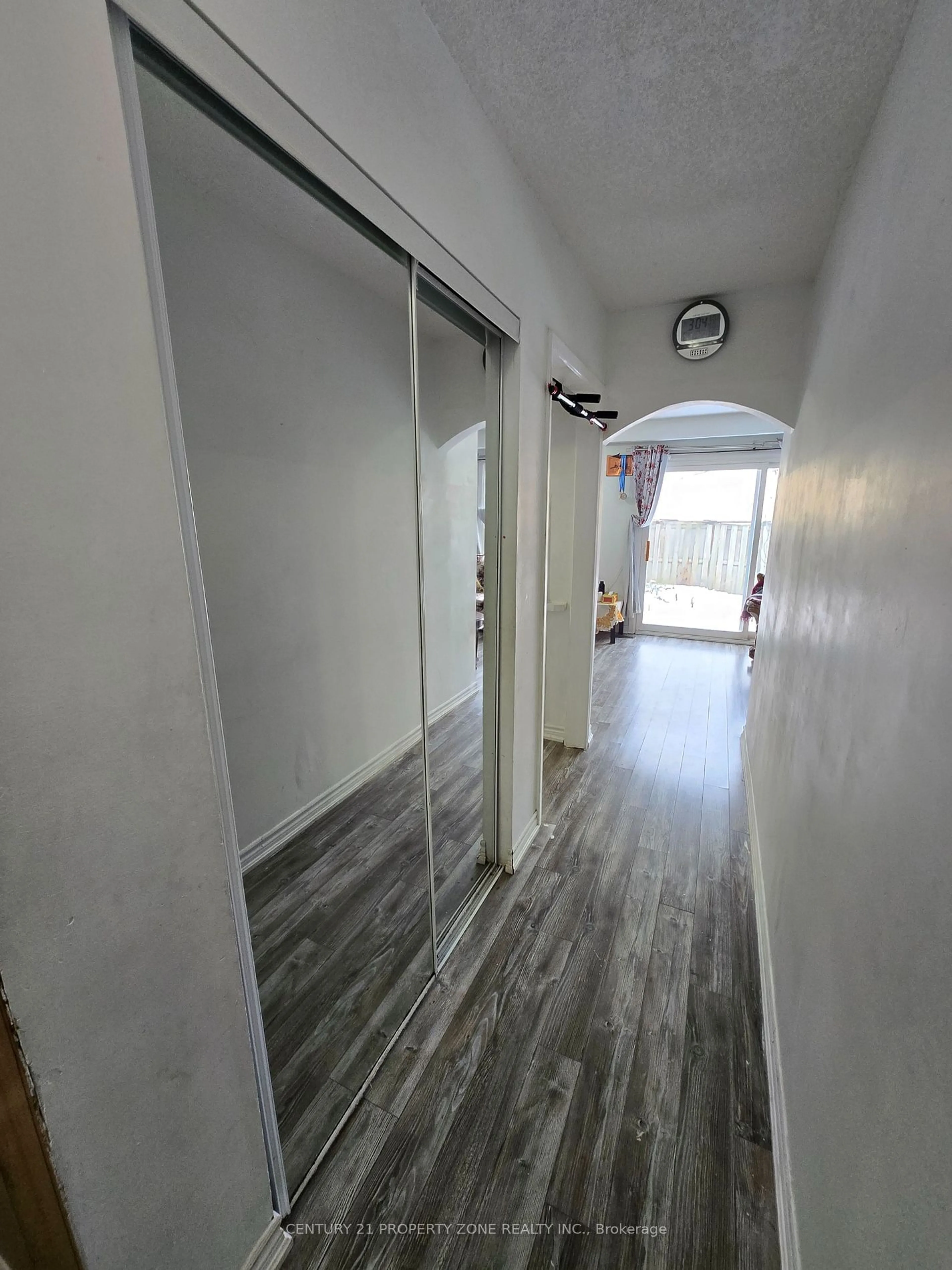 A pic of a room for 3175 Kirwin Ave #39, Mississauga Ontario L5A 3M4