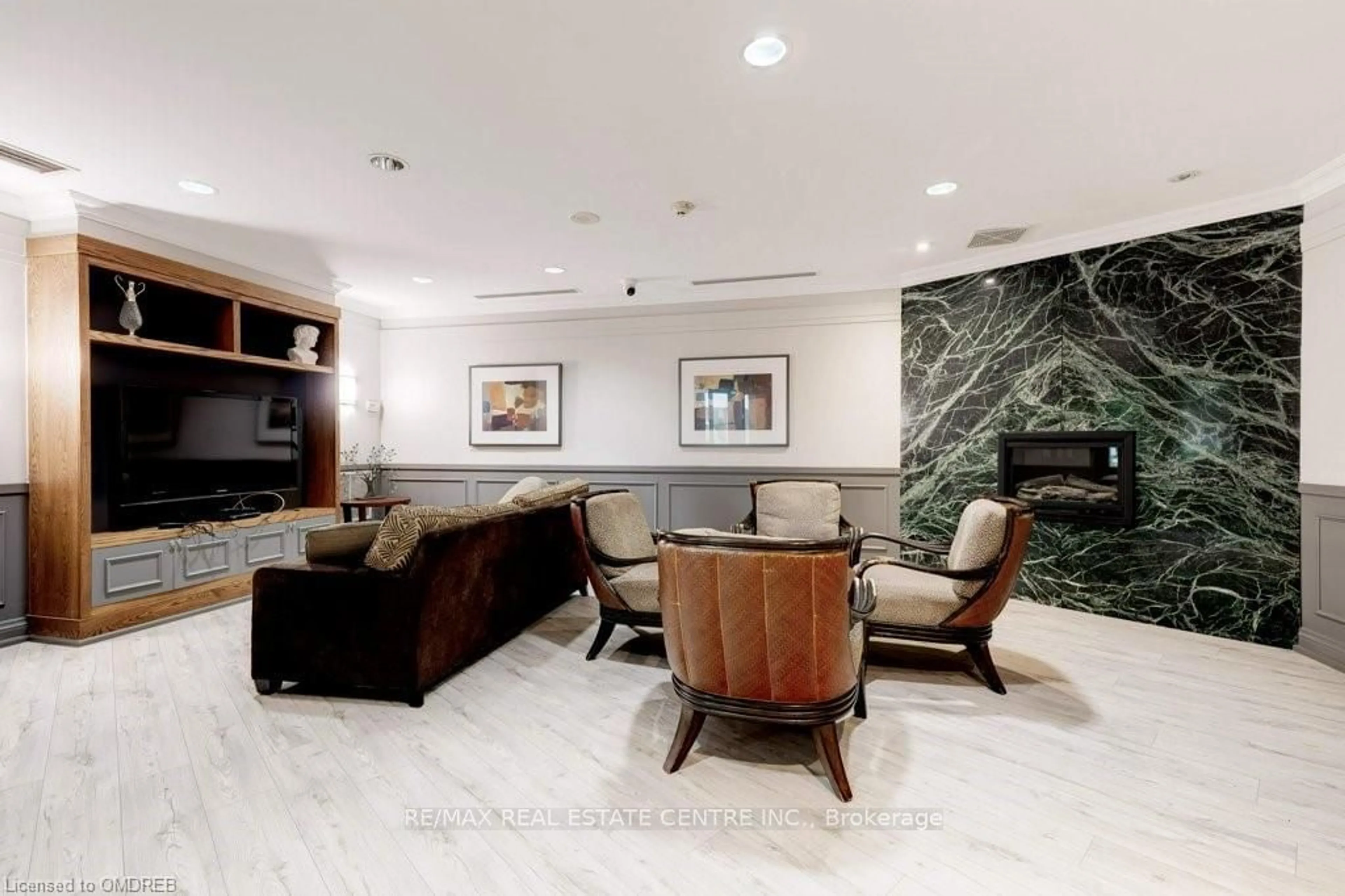 Lobby for 2379 Central Park Dr #608, Oakville Ontario L8H 0E3